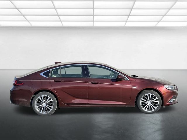 2019 Buick Regal Essence