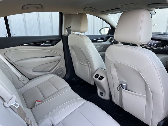 2019 Buick Regal Essence