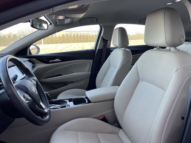 2019 Buick Regal Essence