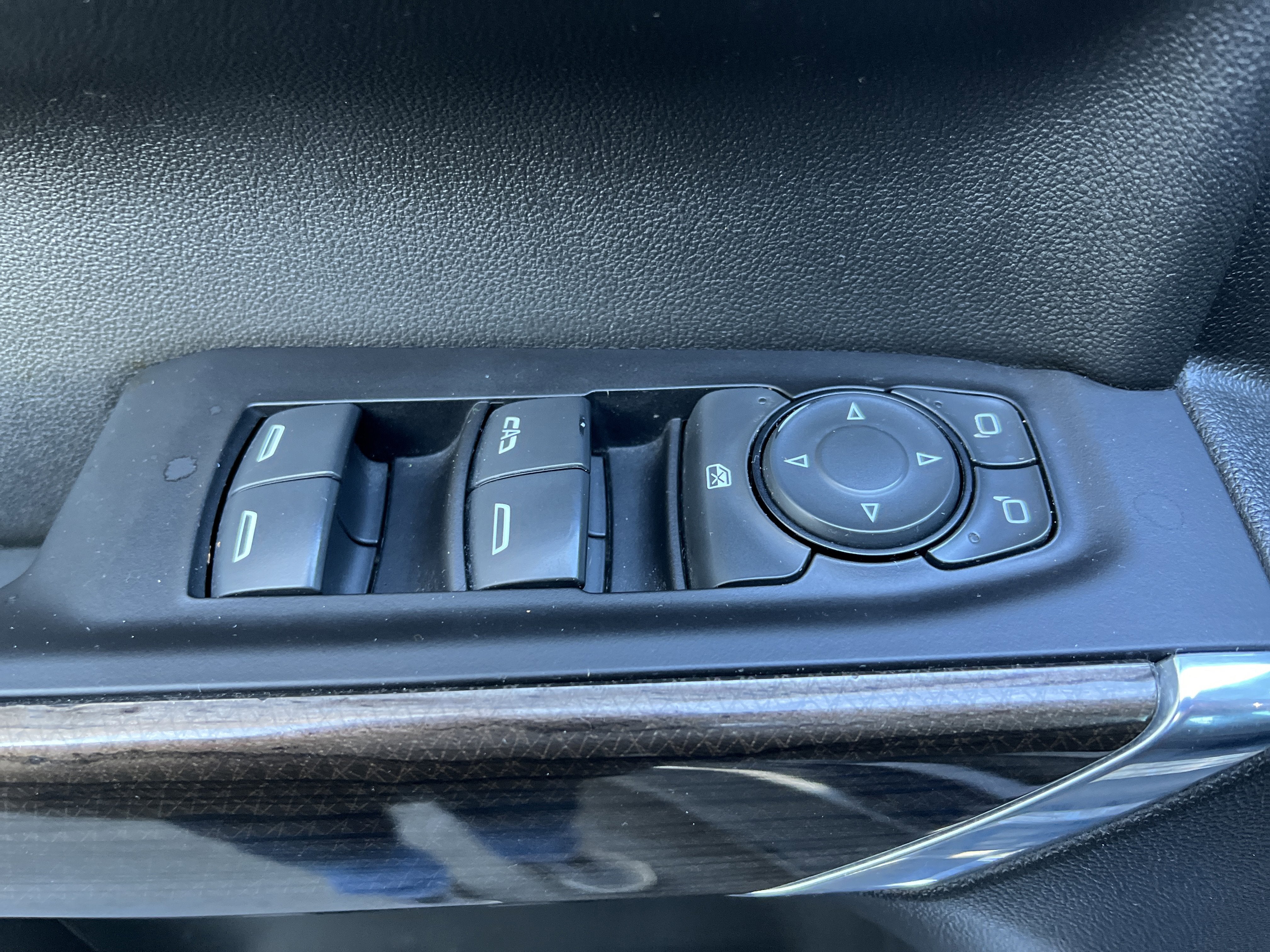 2022 Chevrolet Silverado 1500 LTD LT (2FL)