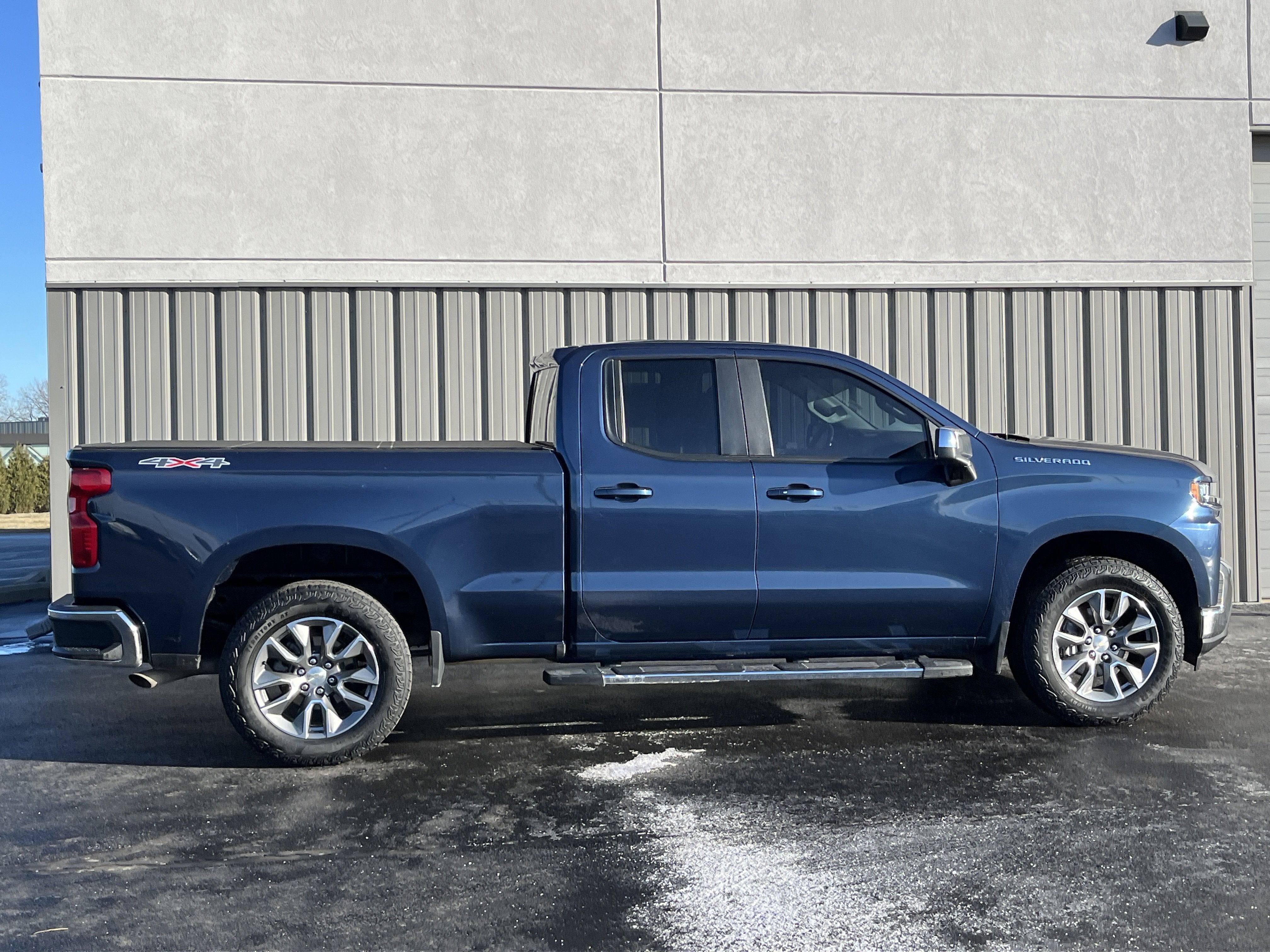 2022 Chevrolet Silverado 1500 LTD LT (2FL)