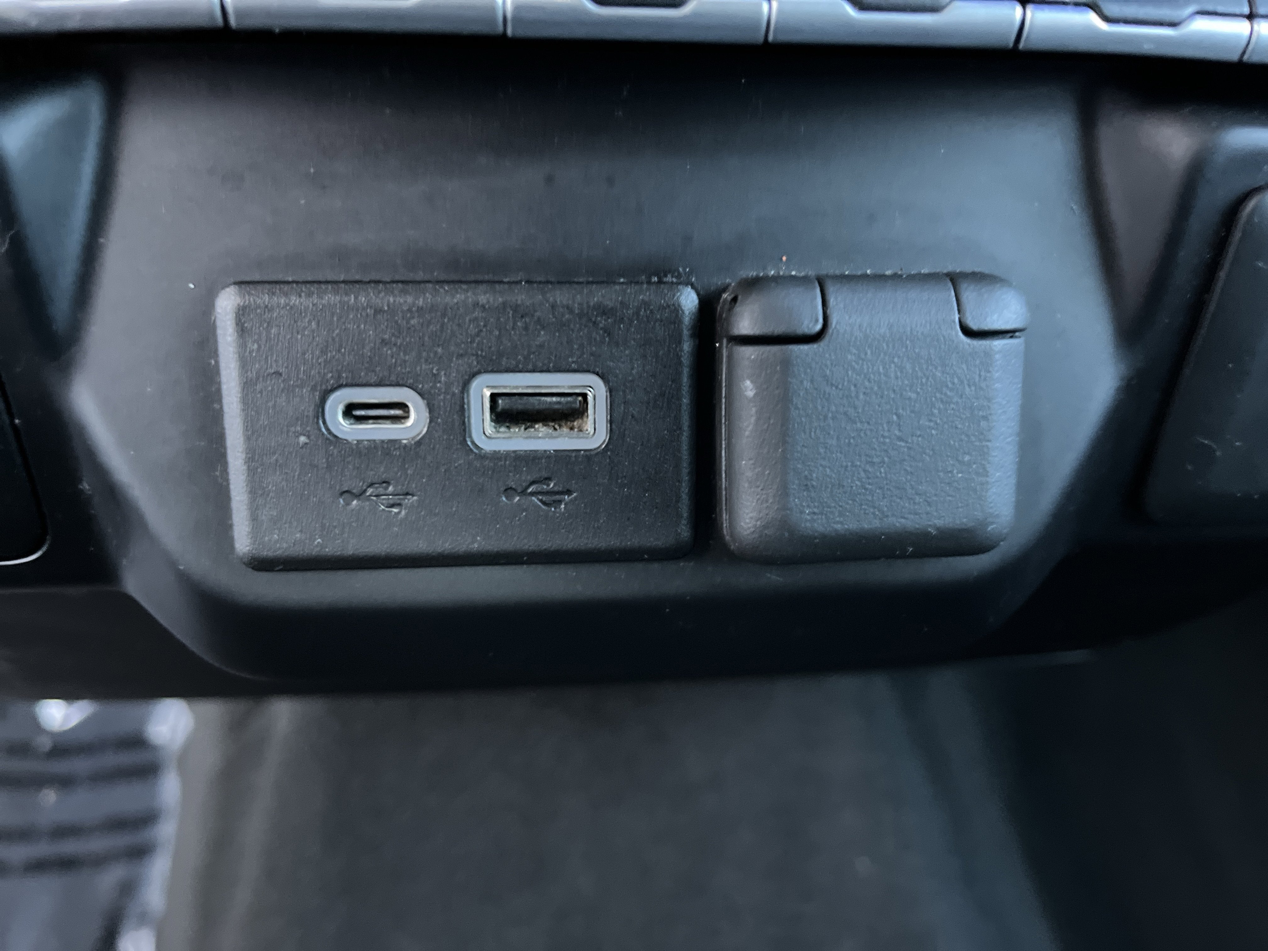 2022 Chevrolet Silverado 1500 LTD LT (2FL)