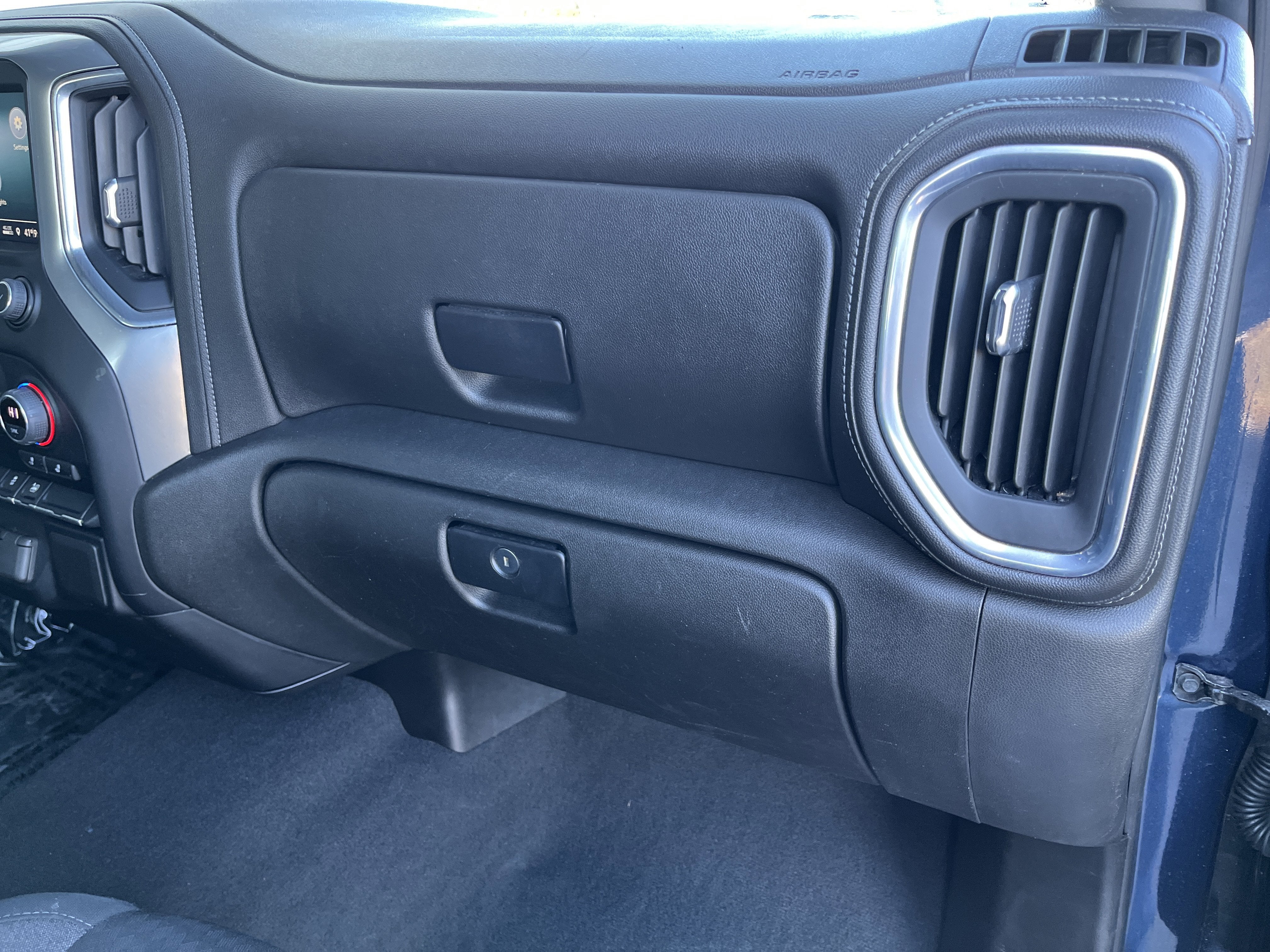 2022 Chevrolet Silverado 1500 LTD LT (2FL)