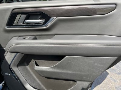 2025 GMC Yukon Elevation