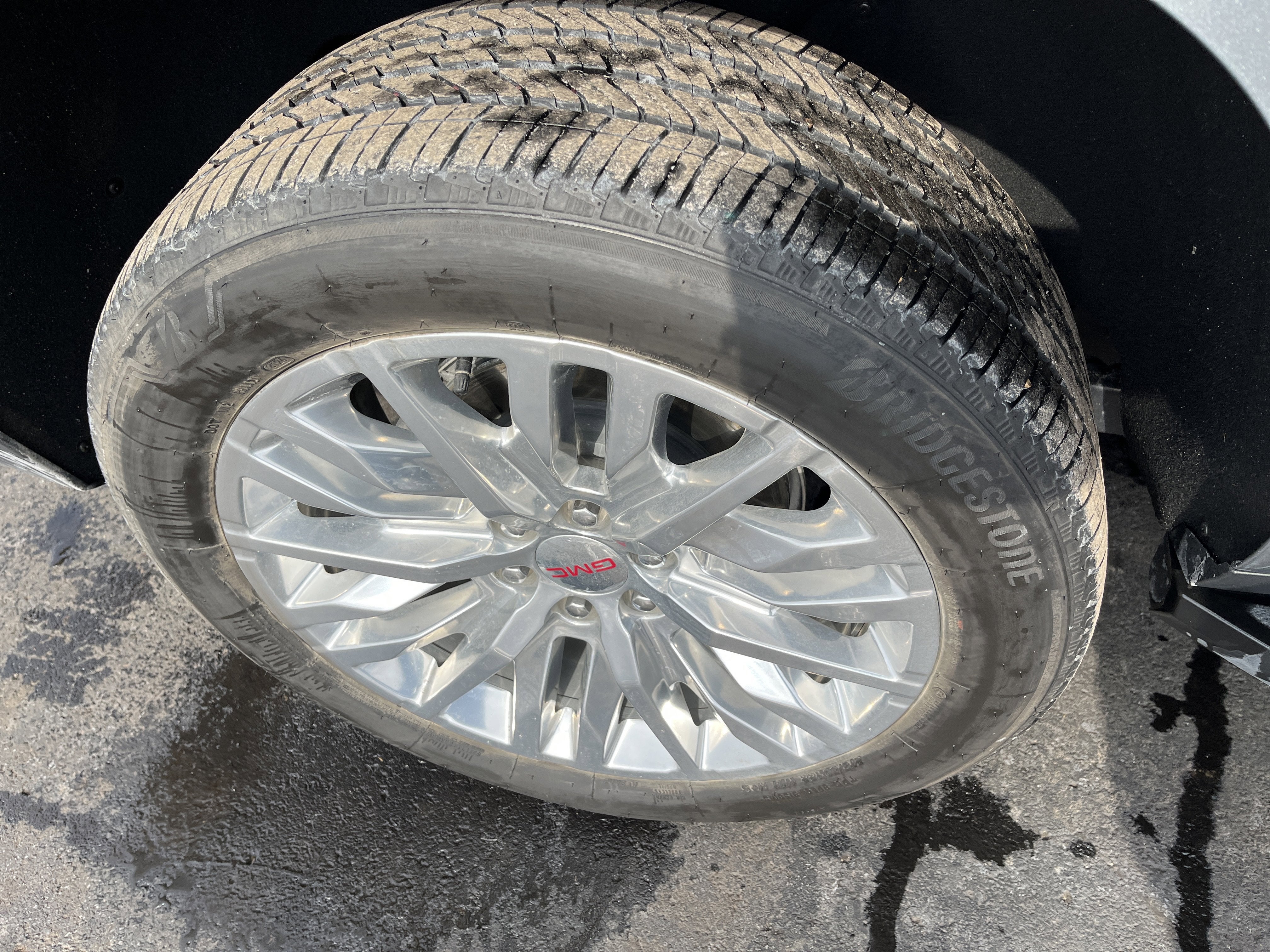 2024 GMC Yukon XL SLT