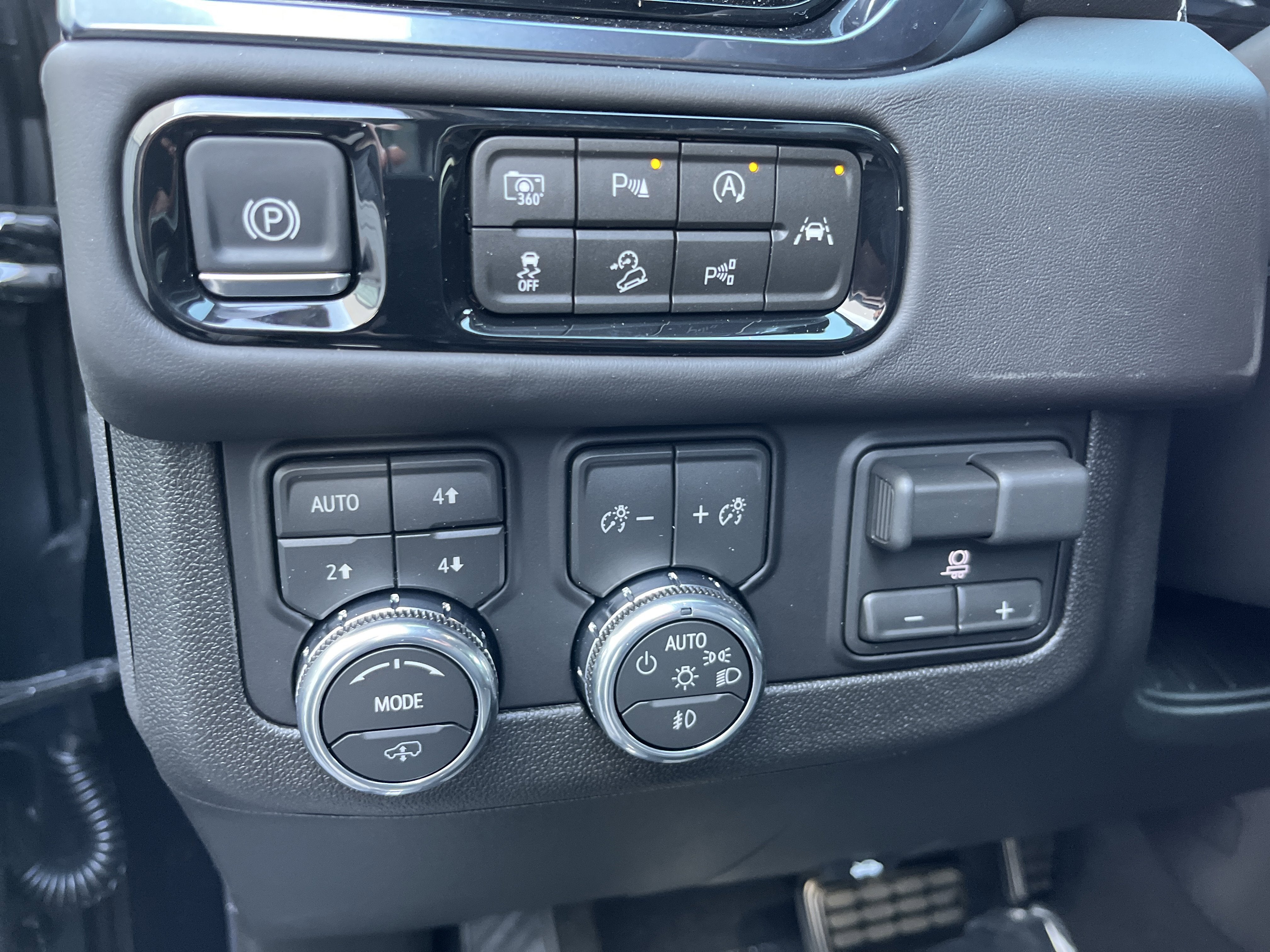 2026 GMC Yukon AT4 Ultimate