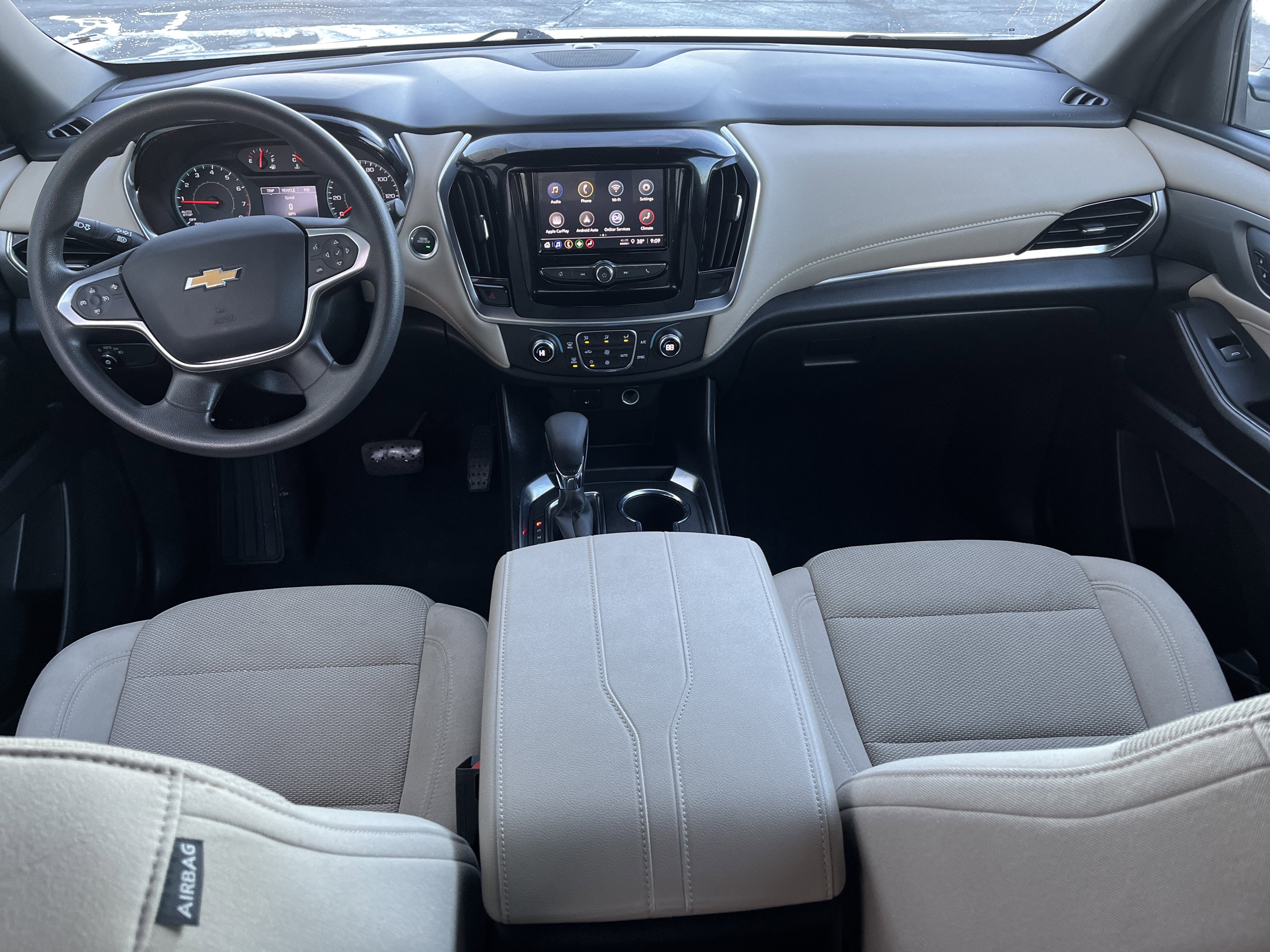 2023 Chevrolet Traverse LS