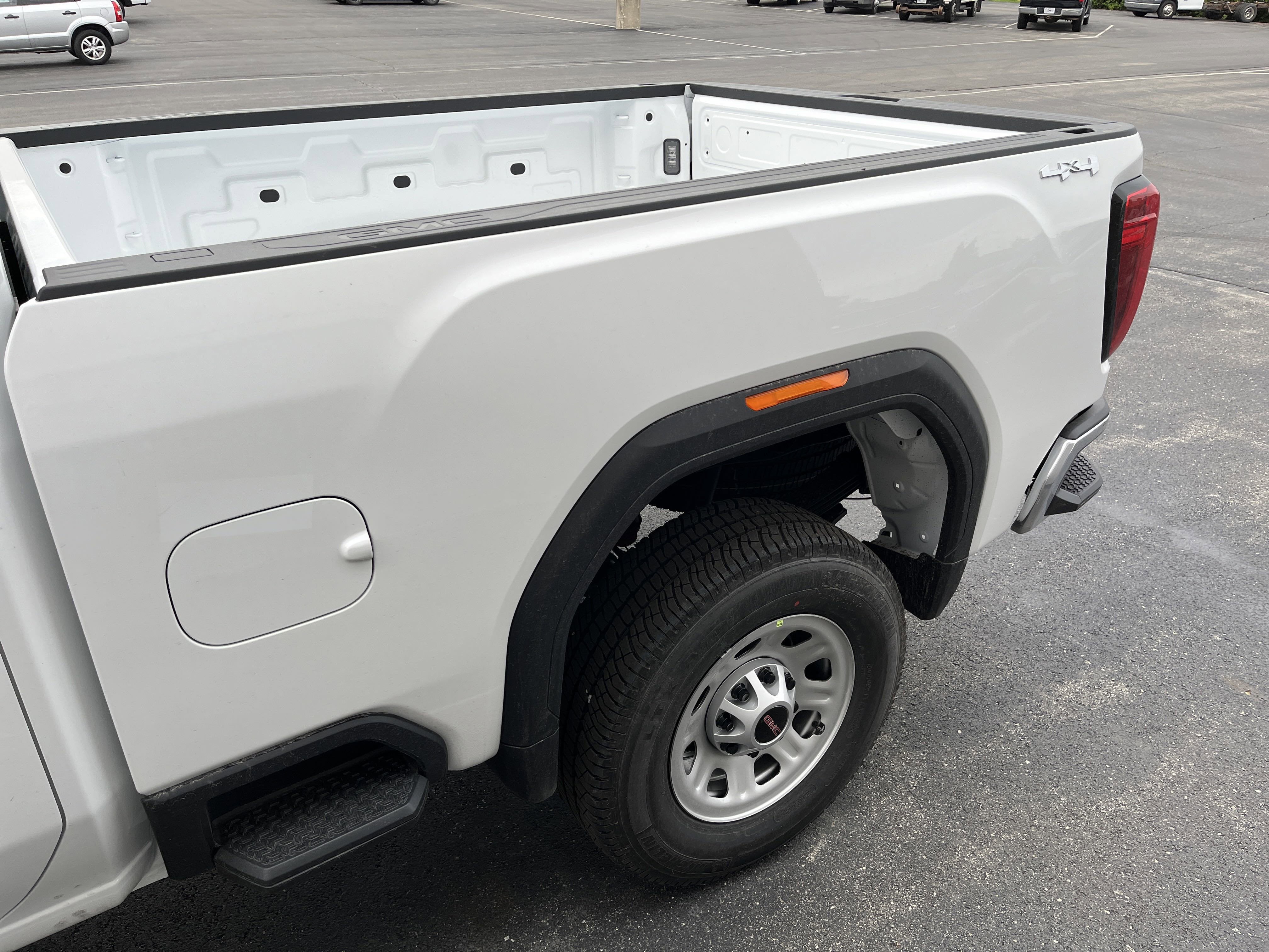 2025 GMC Sierra 2500 HD Pro