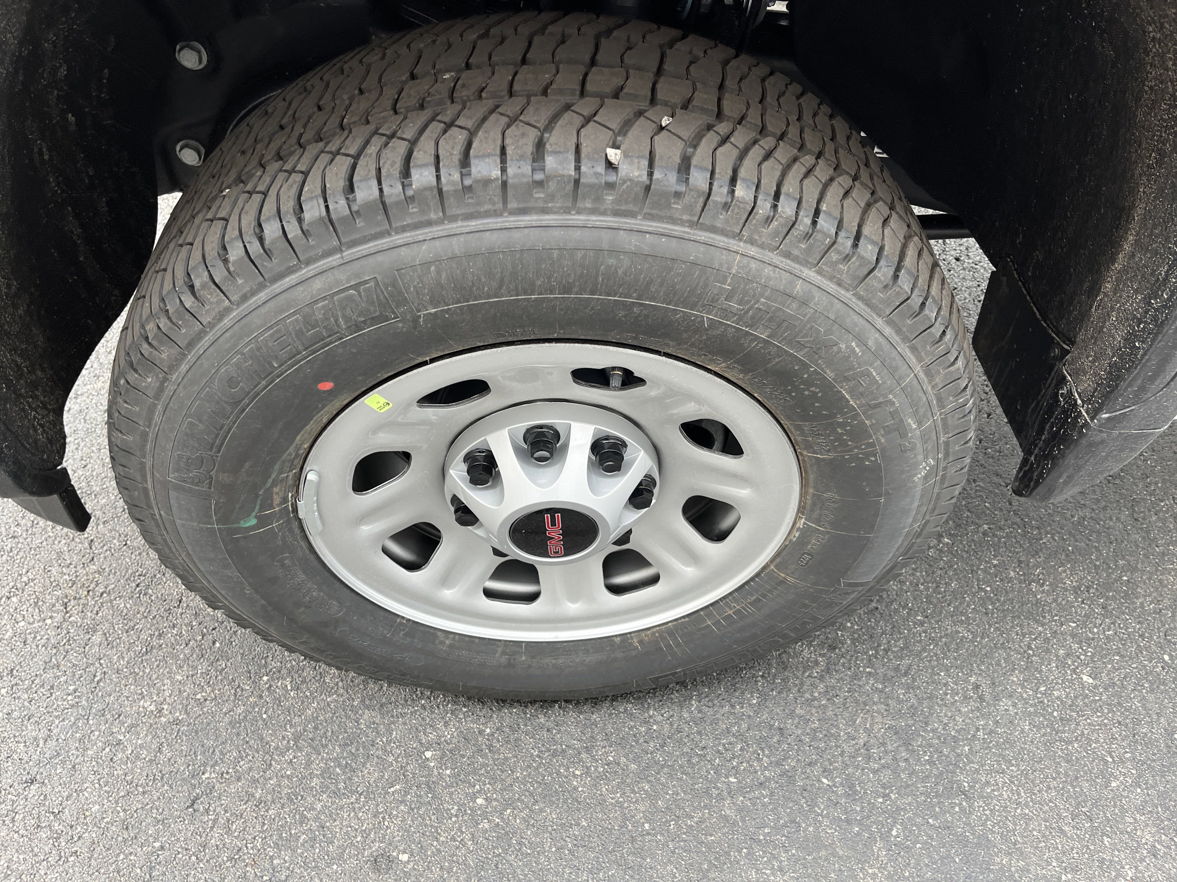 2025 GMC Sierra 2500 HD Pro