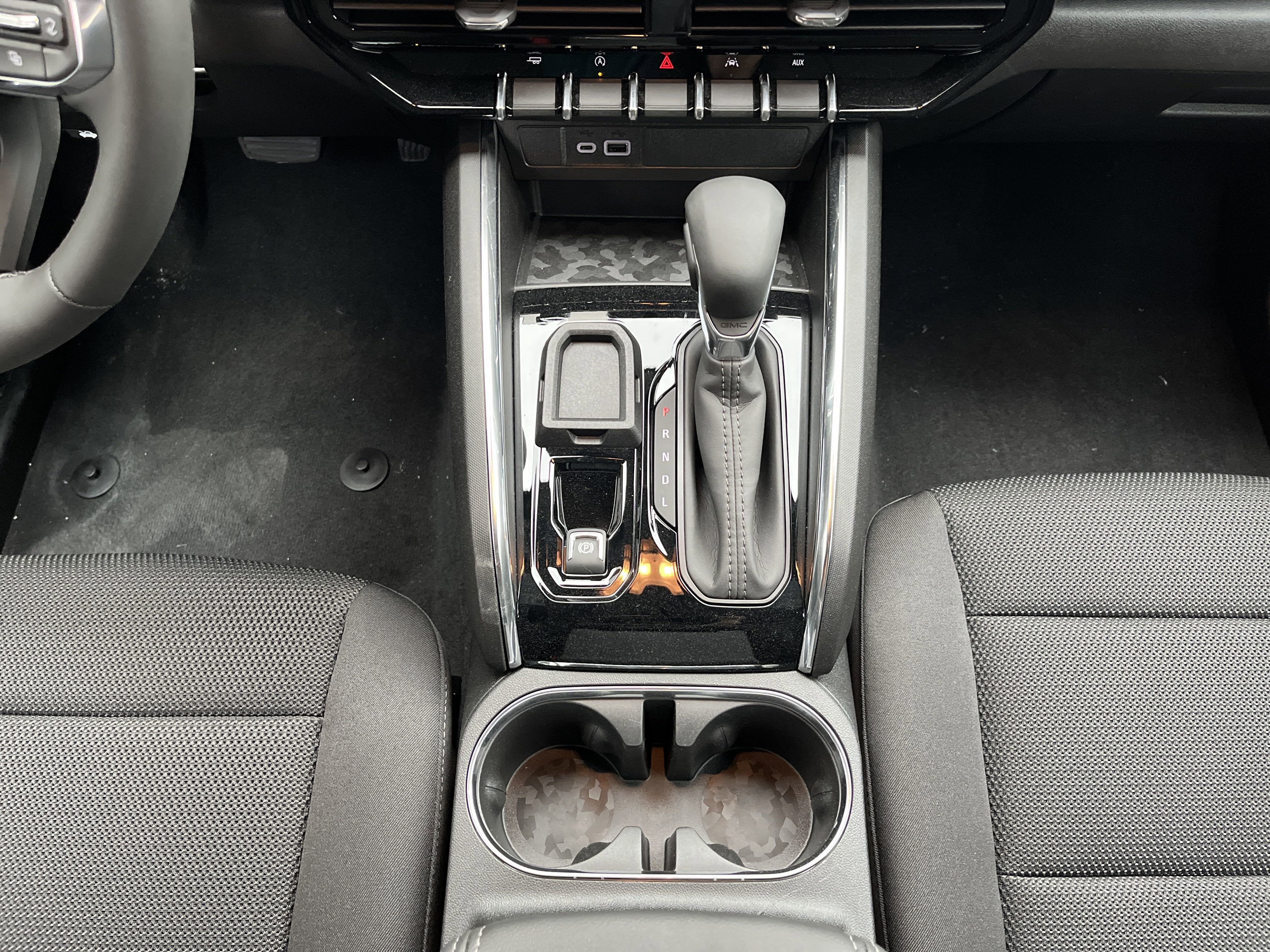 2025 GMC Canyon Elevation