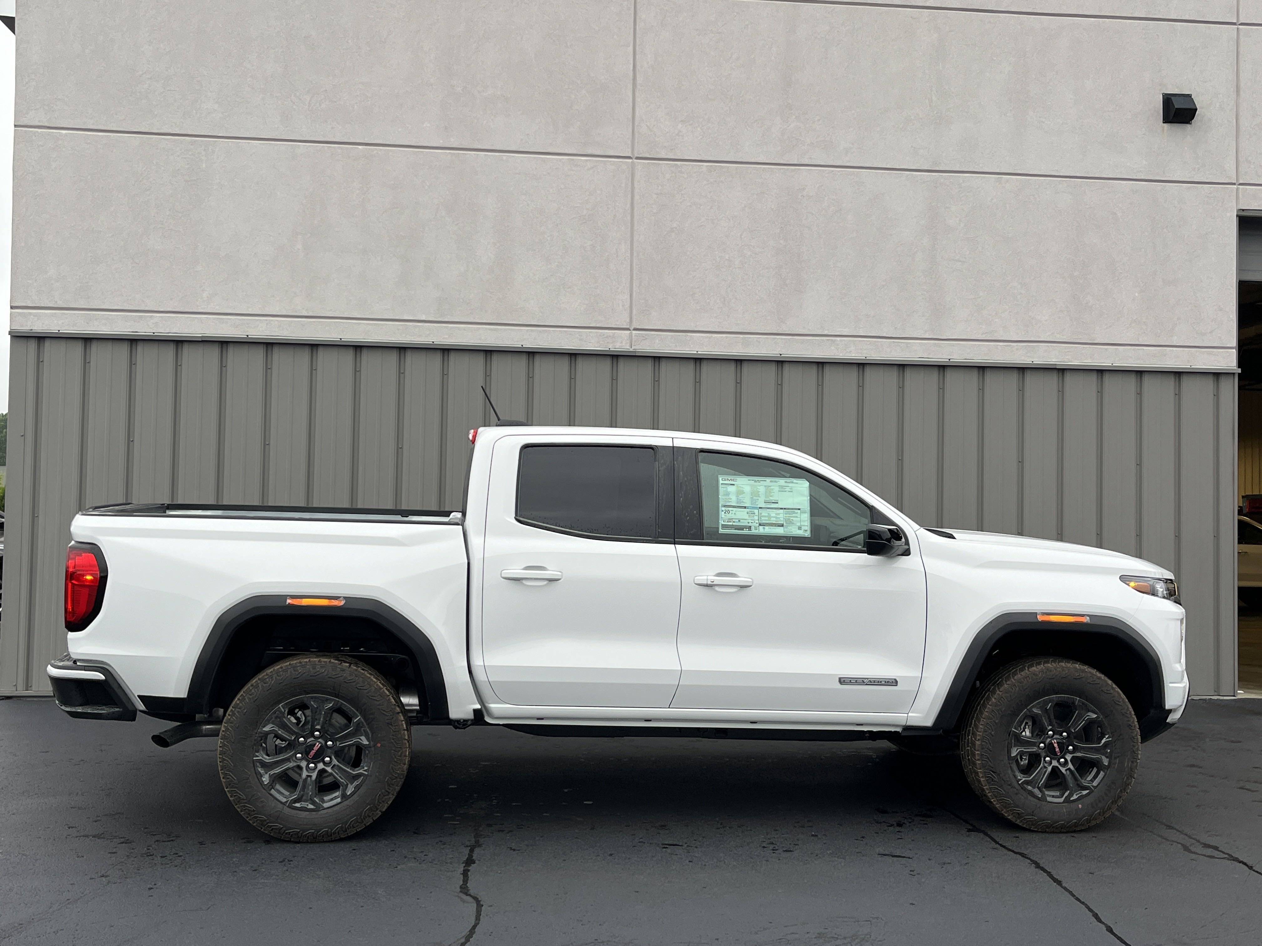 2025 GMC Canyon Elevation