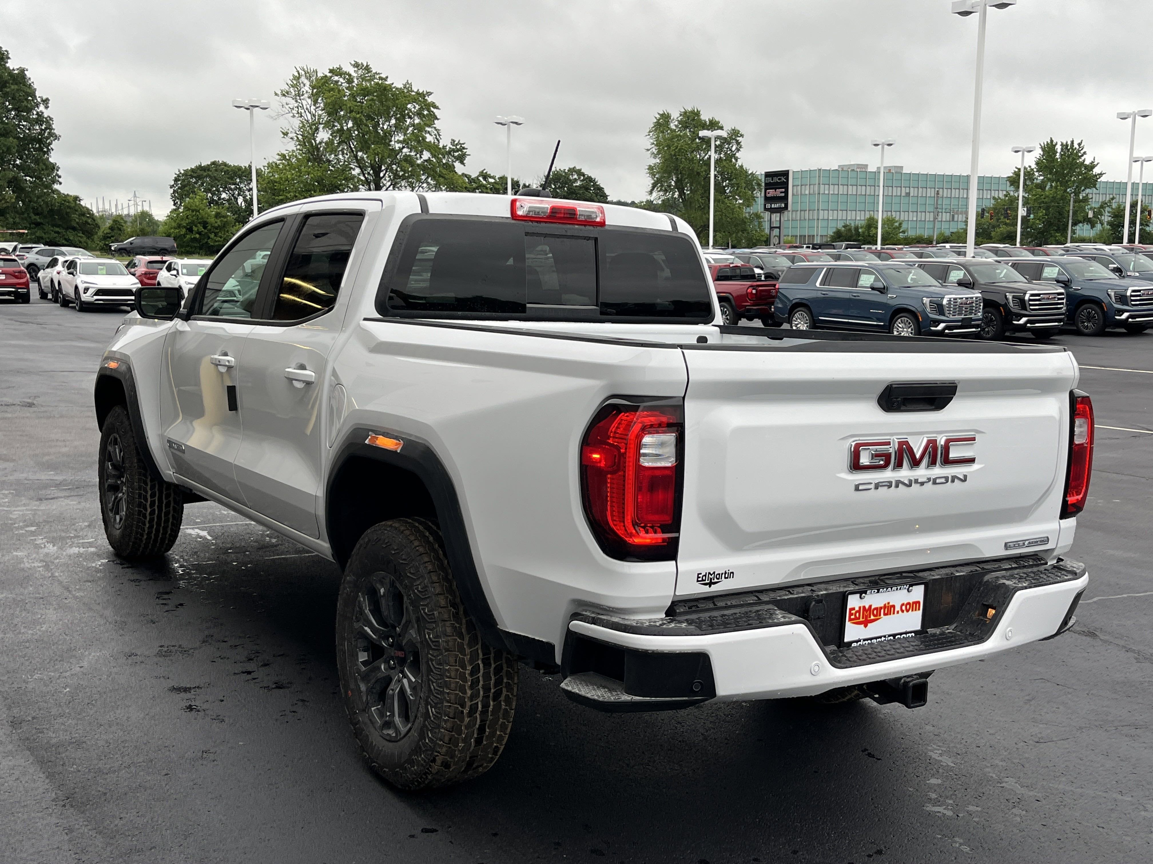 2025 GMC Canyon Elevation