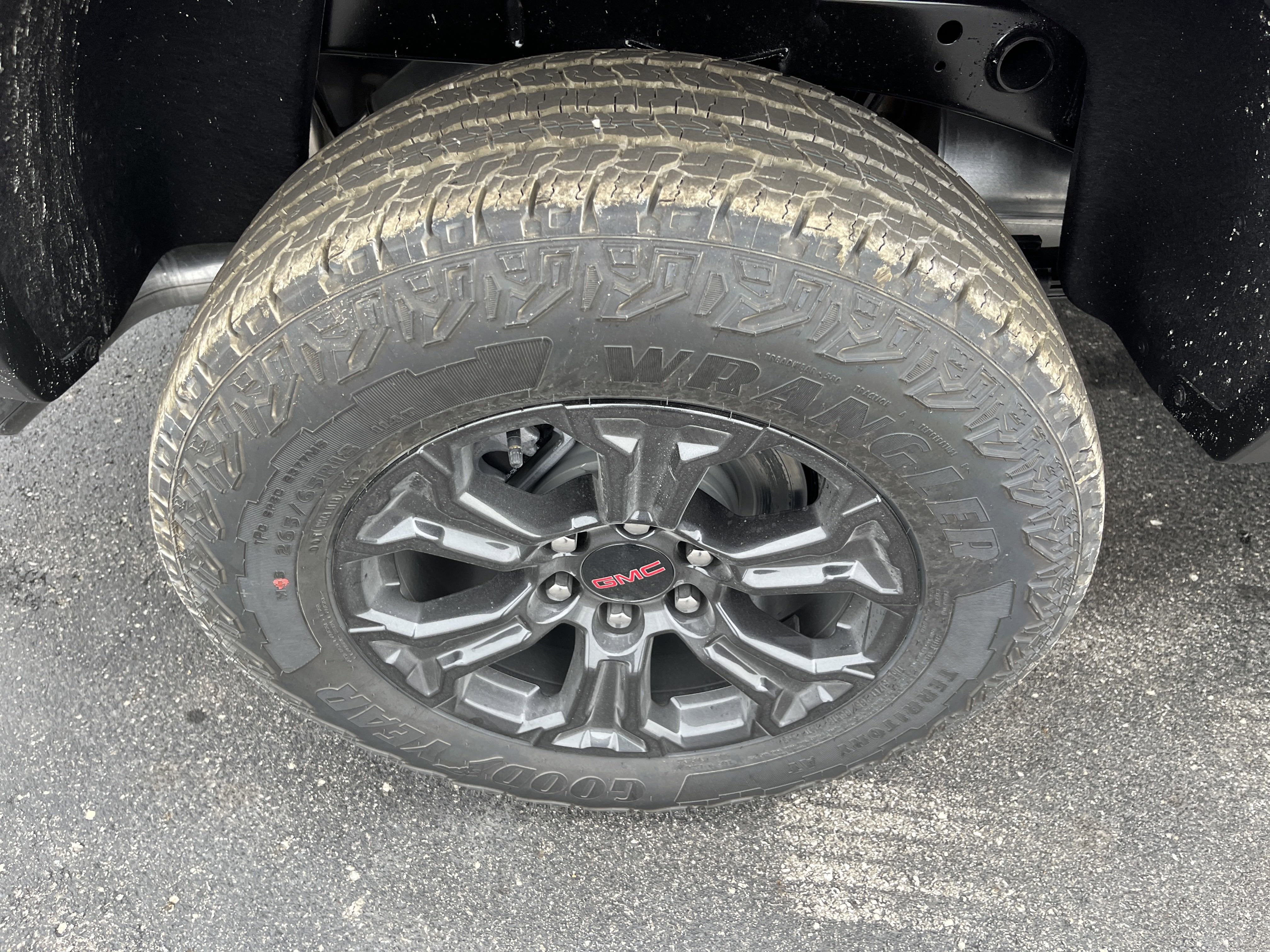 2025 GMC Canyon Elevation