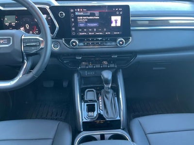 2024 GMC Canyon Elevation