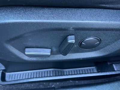 2020 Ford Edge SE