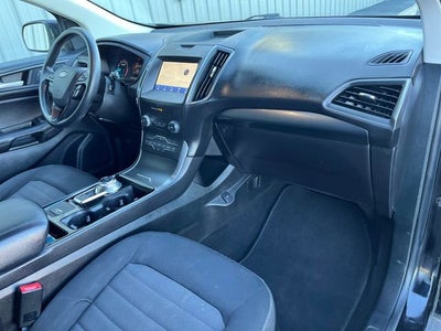 2020 Ford Edge SE