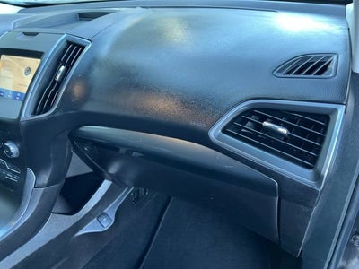 2020 Ford Edge SE
