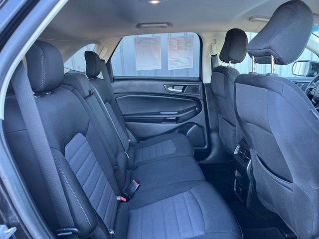 2020 Ford Edge SE