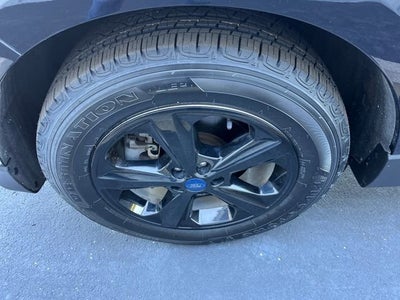 2020 Ford Edge SE