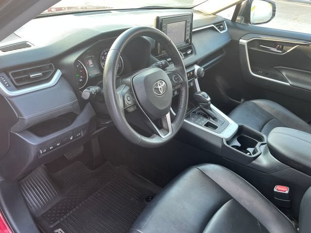2020 Toyota RAV4 XLE Premium