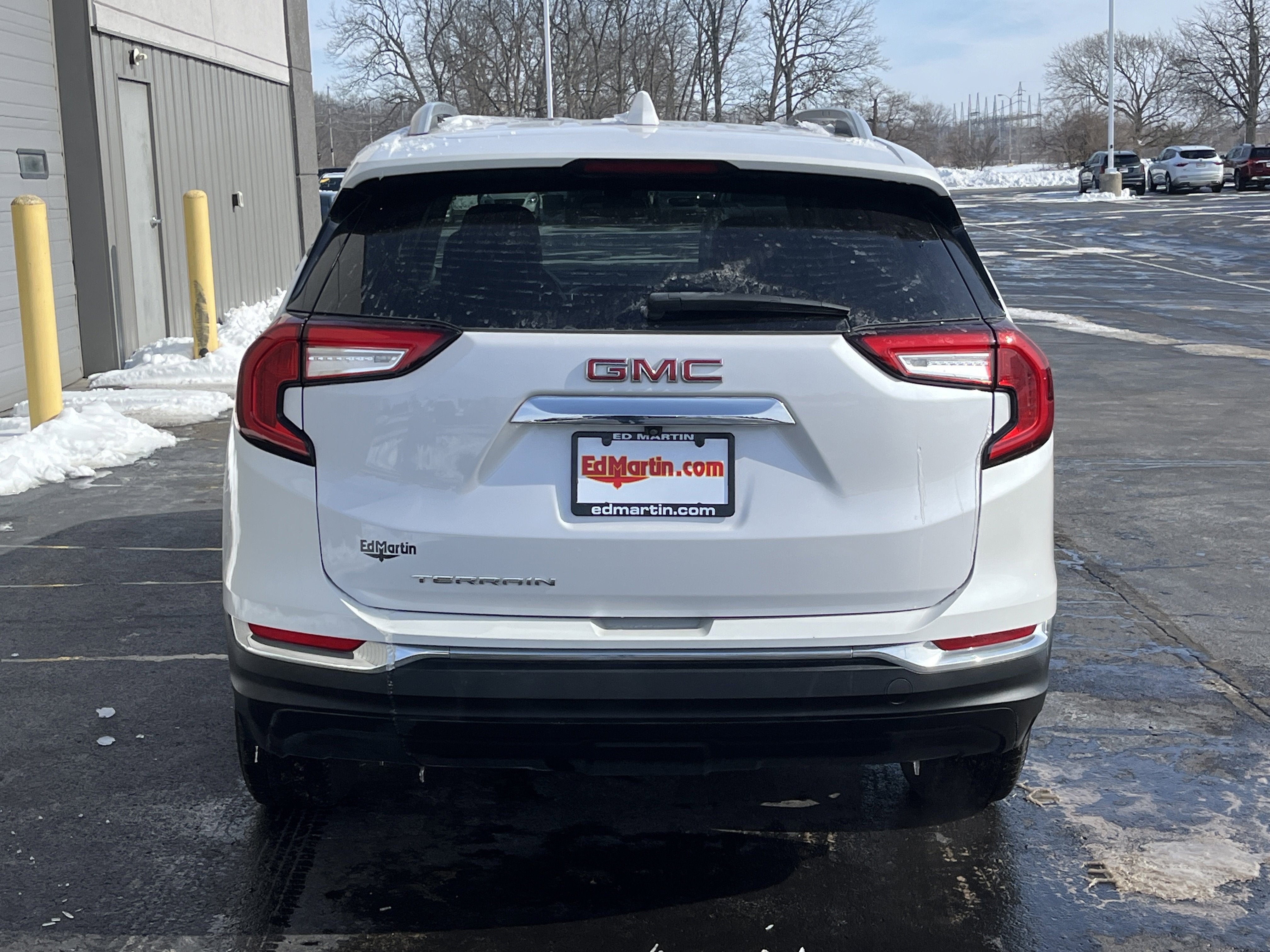 2023 GMC Terrain SLT