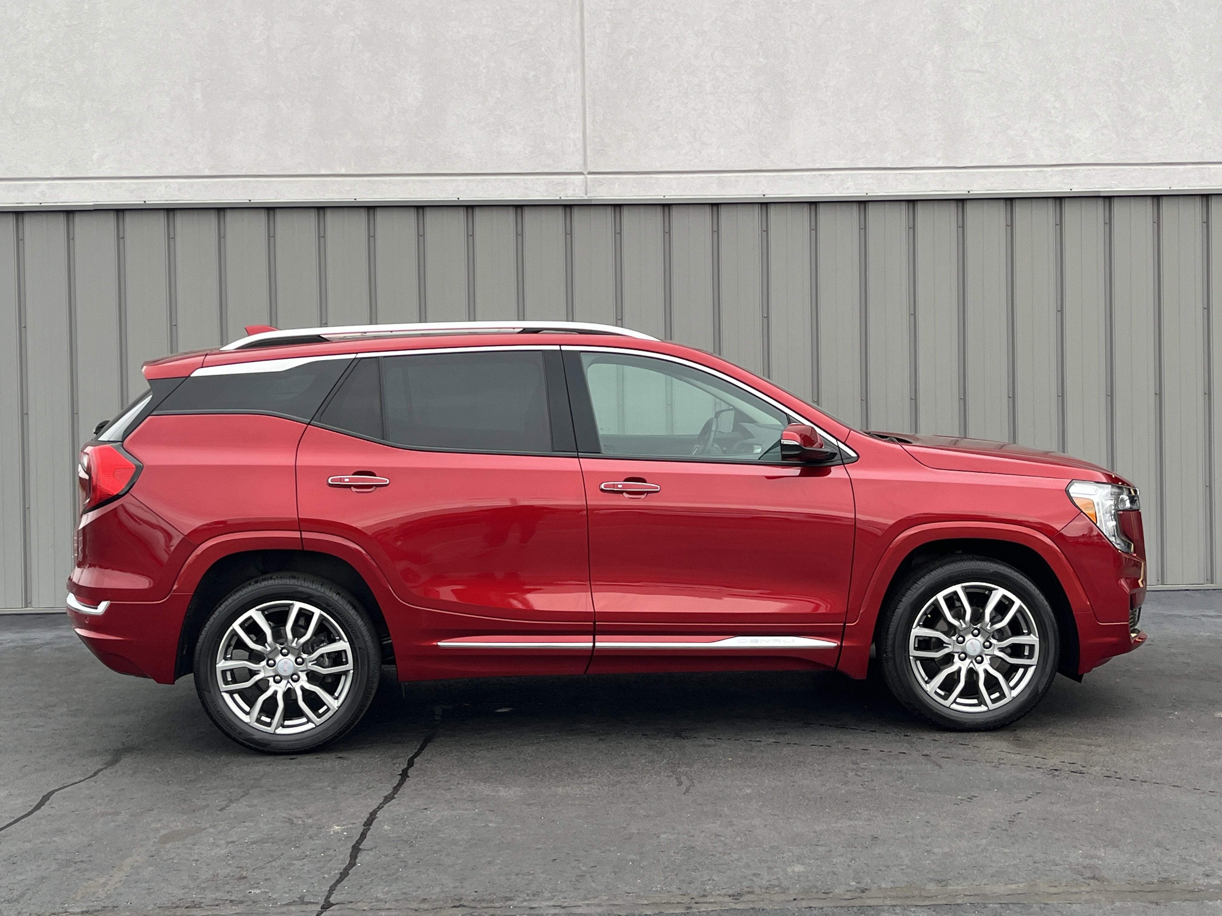 2023 GMC Terrain Denali