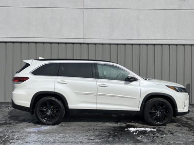 2019 Toyota Highlander SE