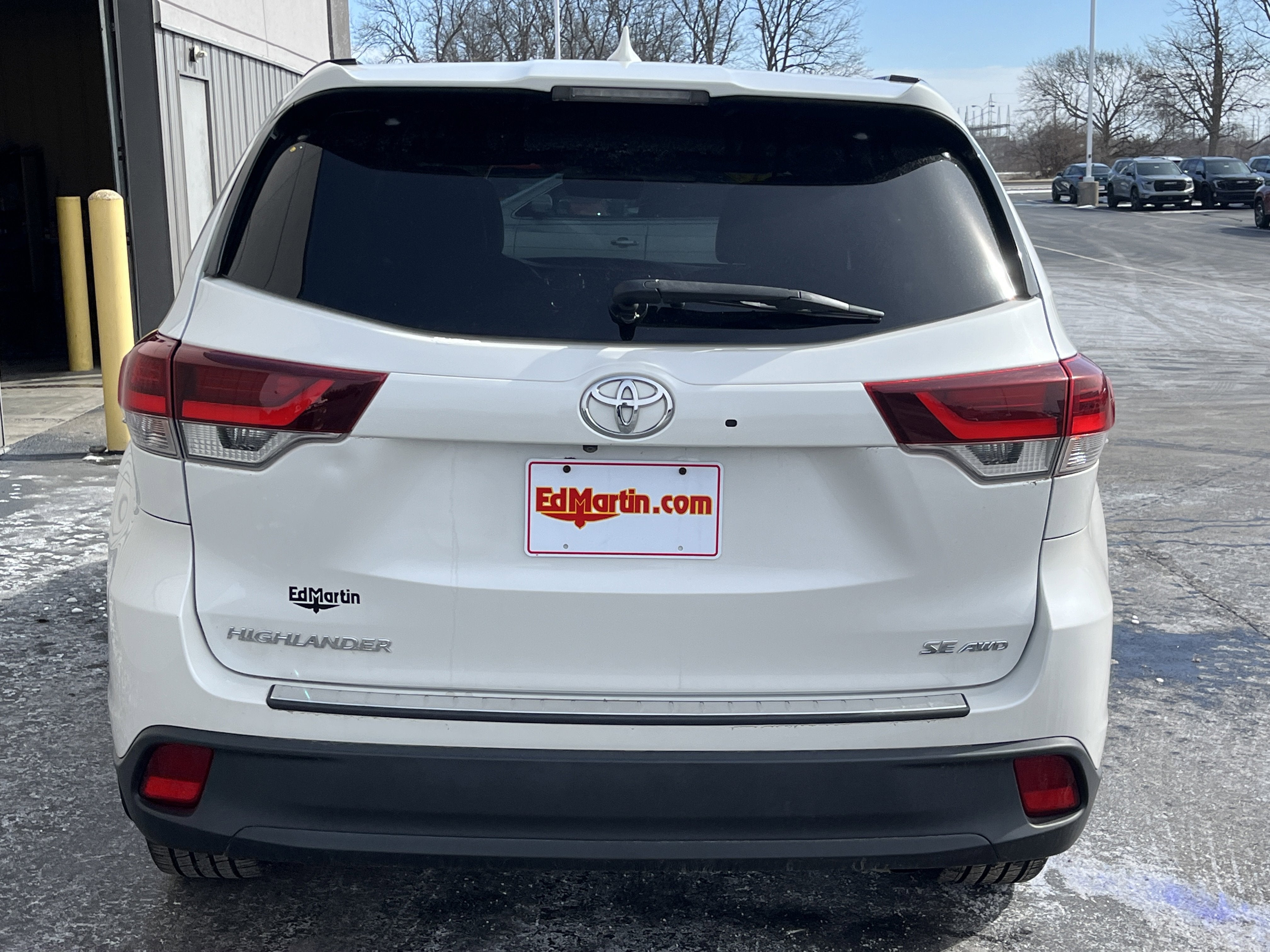 2019 Toyota Highlander SE
