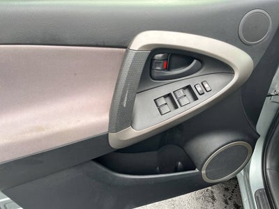 2006 Toyota RAV4 Base