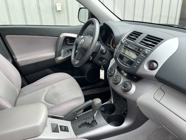 2006 Toyota RAV4 Base