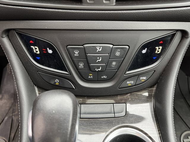 2020 Buick Envision Essence Group