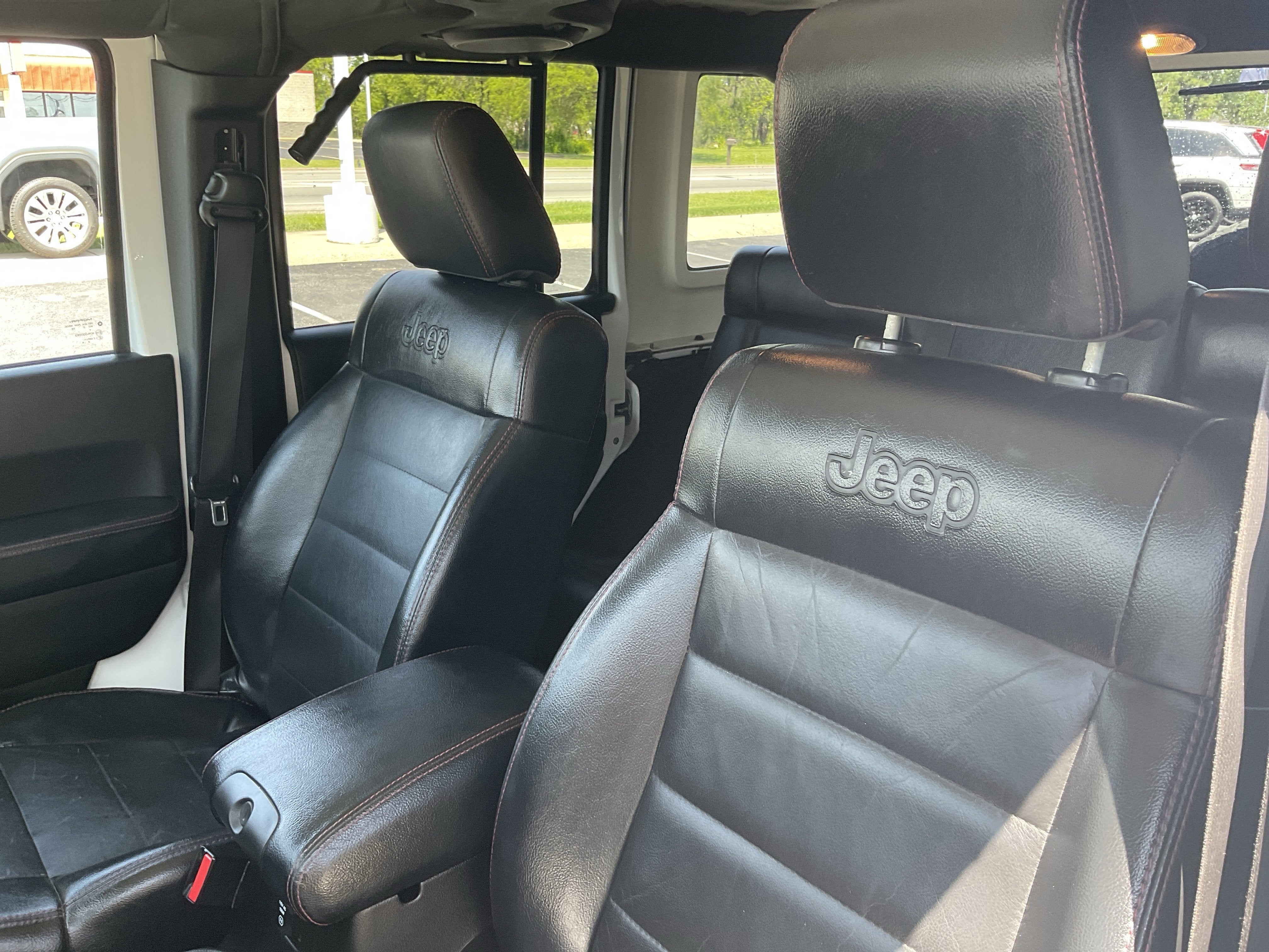 2012 Jeep Wrangler Unlimited Sahara