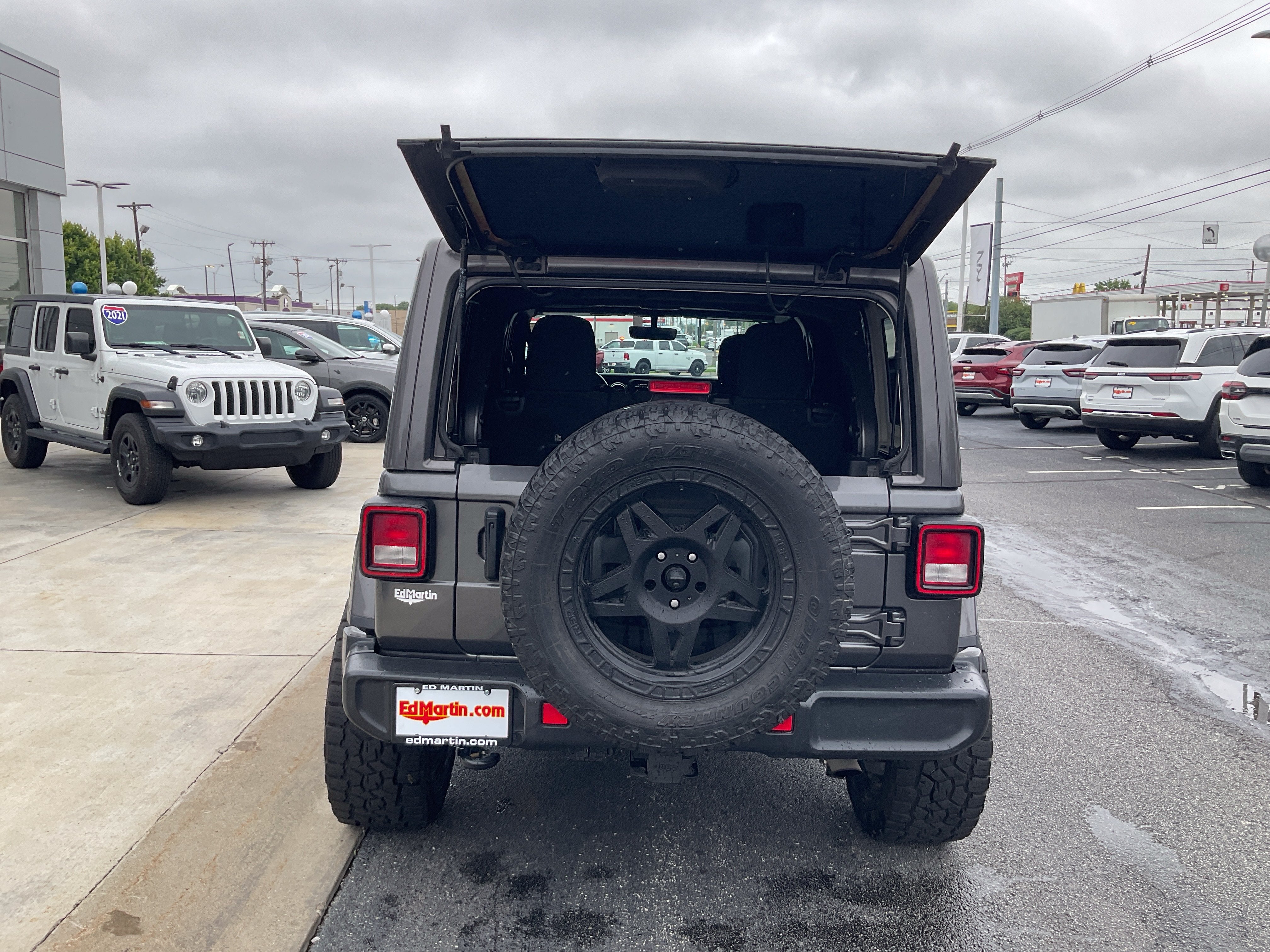2022 Jeep Wrangler Unlimited Sahara