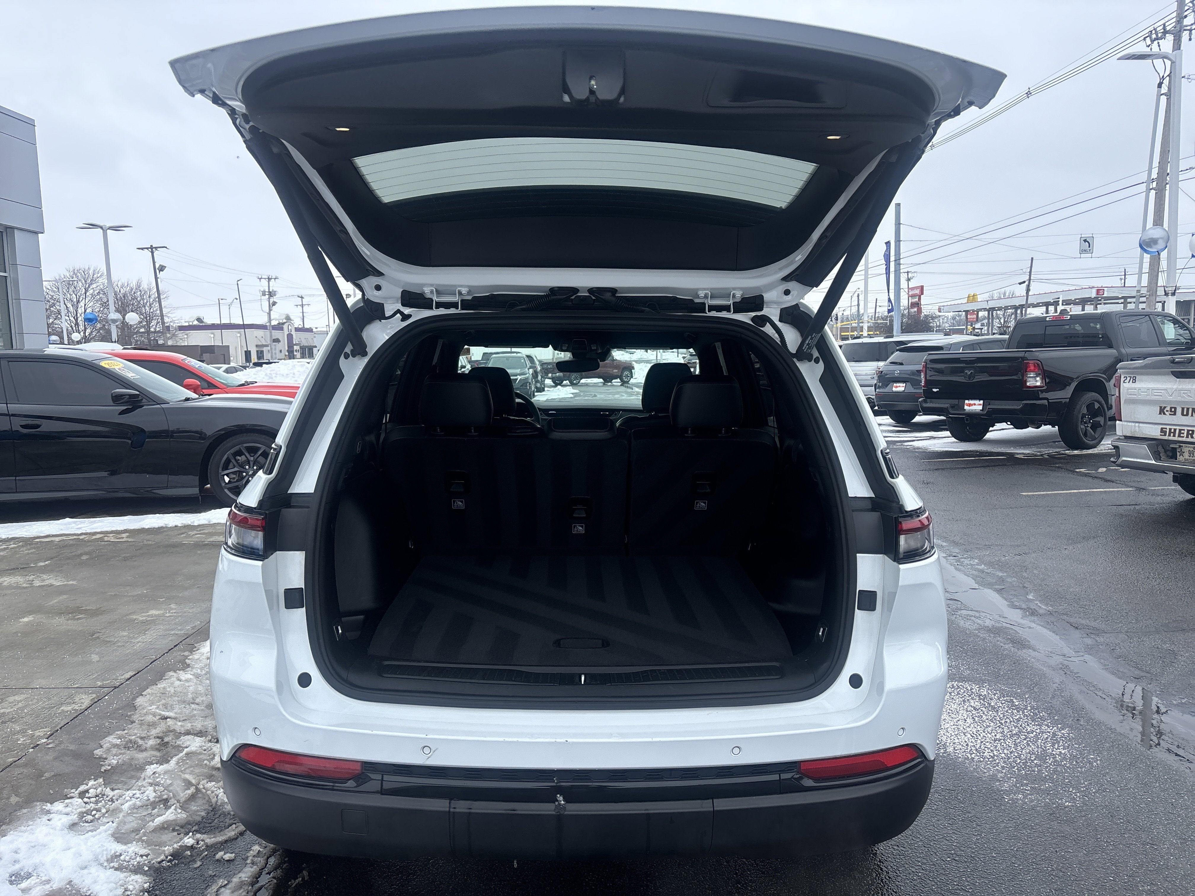 2024 Jeep Grand Cherokee Altitude