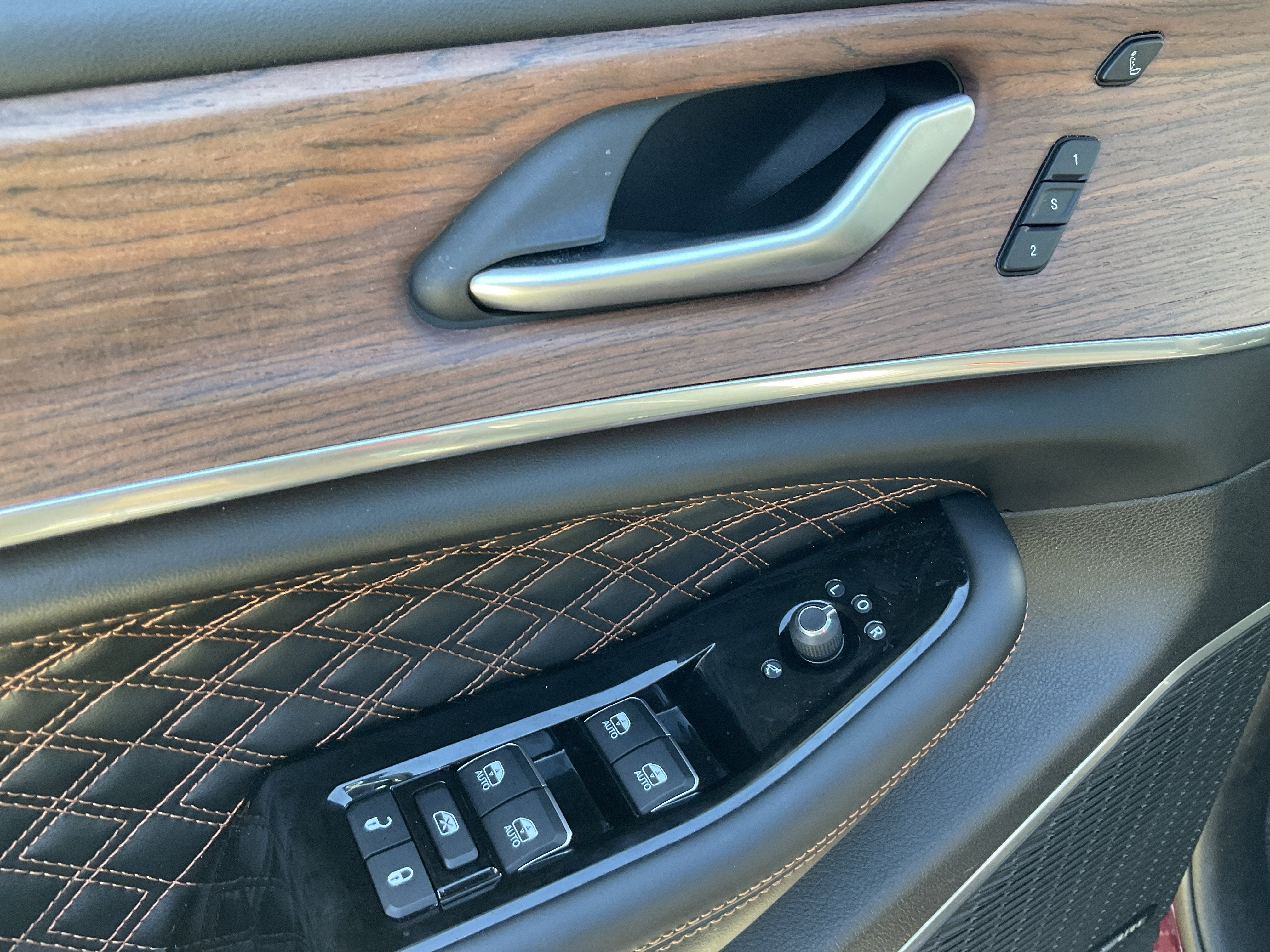 2023 Jeep Grand Cherokee L Summit