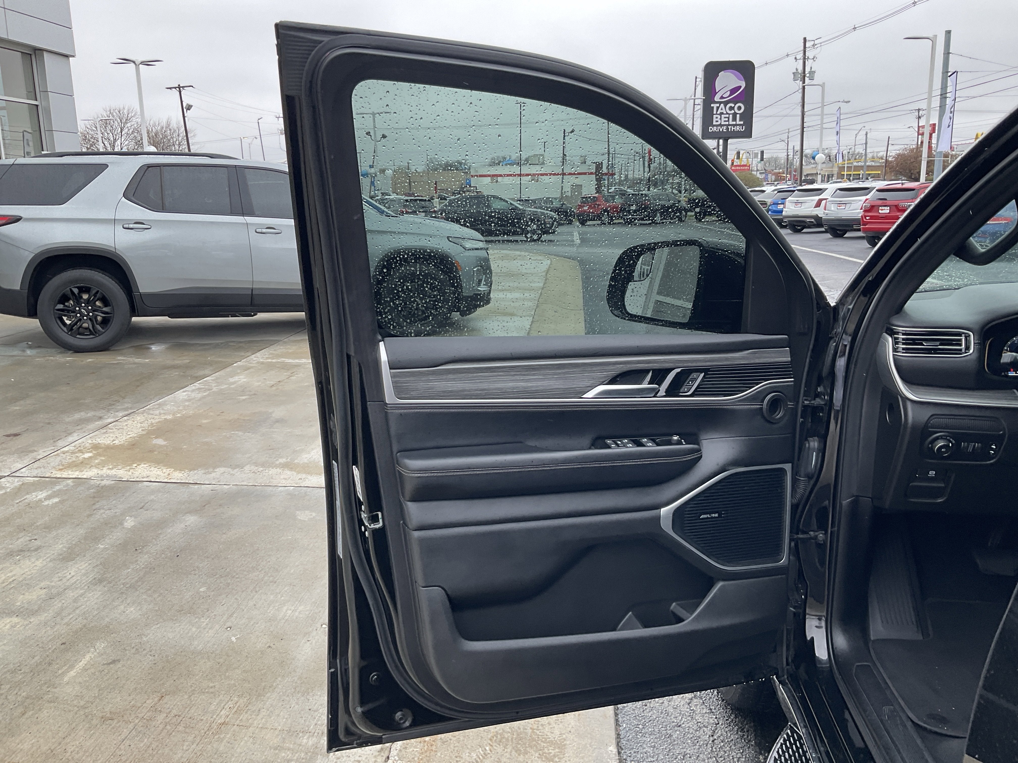 2024 Jeep Wagoneer L Series II