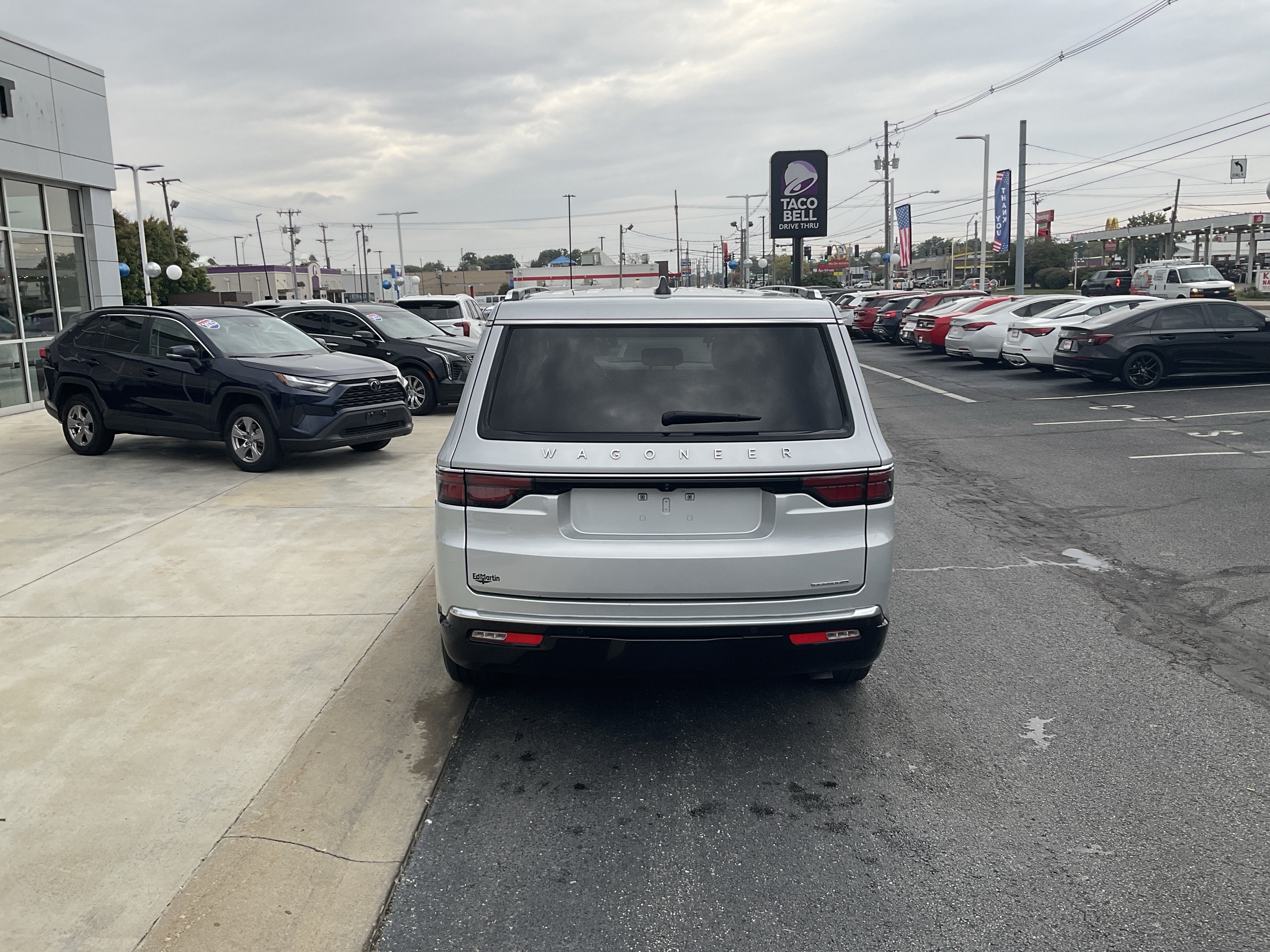2024 Jeep Wagoneer Series II