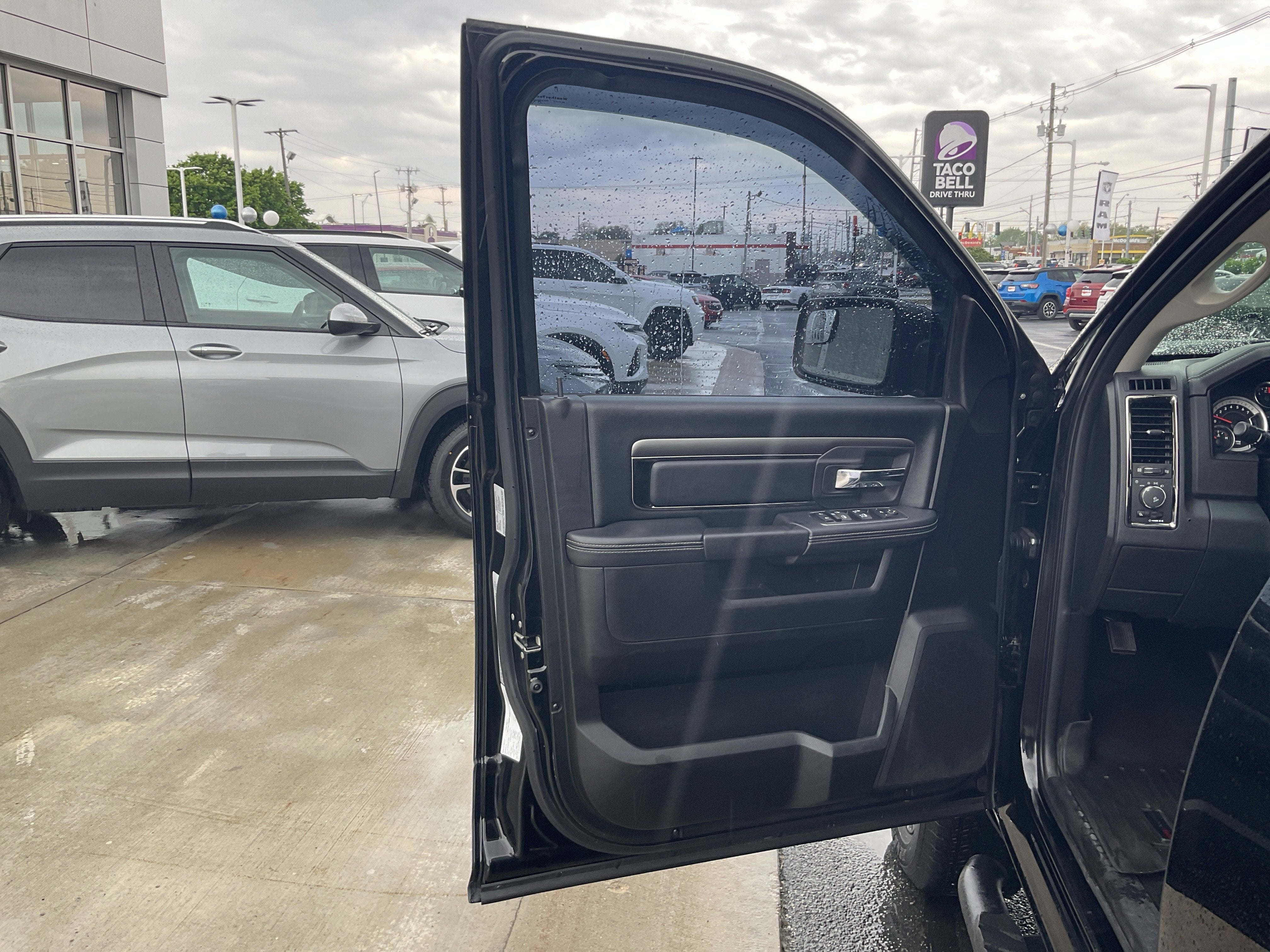 2015 RAM 1500 Sport