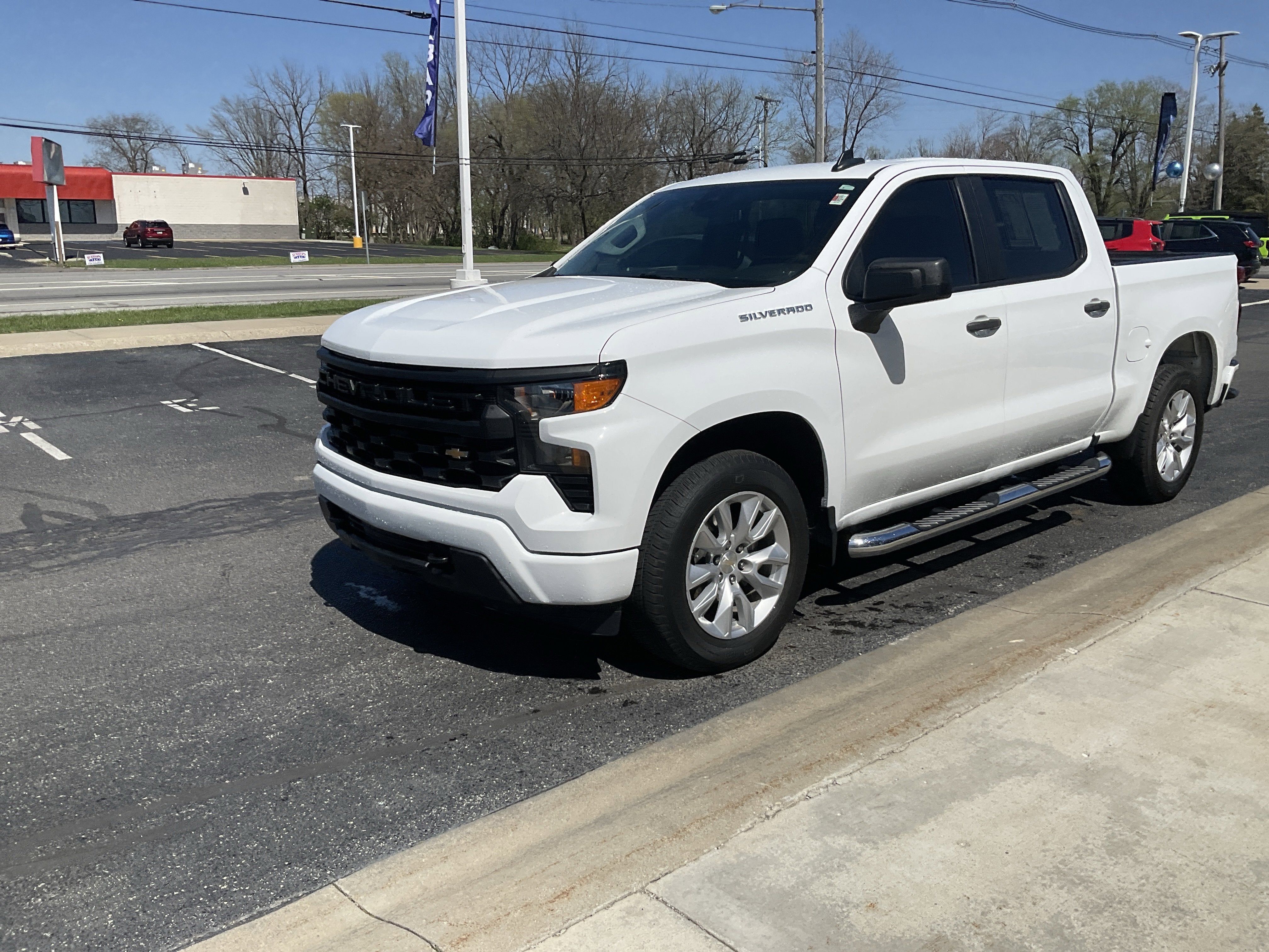 2022 Chevrolet Silverado 1500 Custom