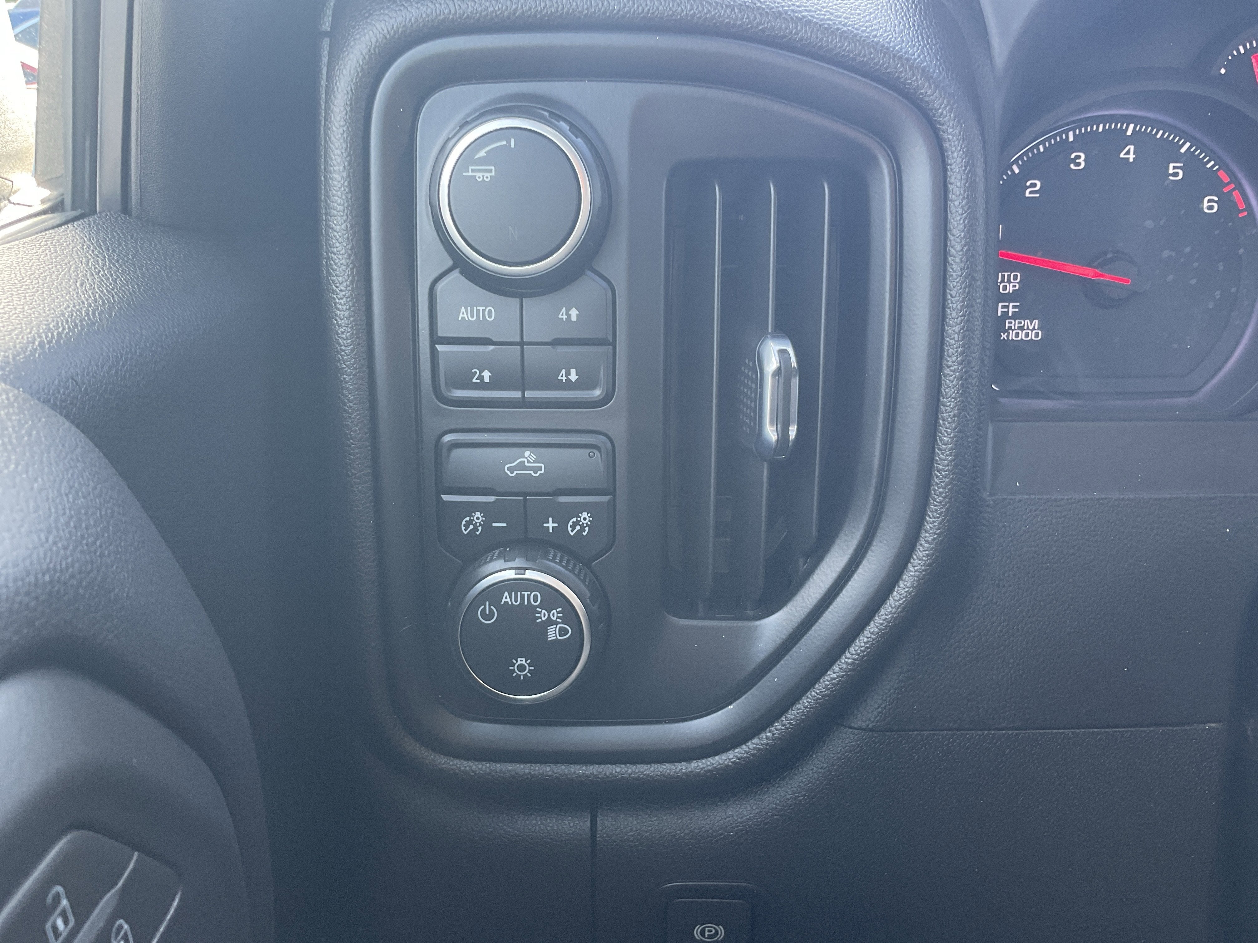 2021 Chevrolet Silverado 1500 Custom Trail Boss