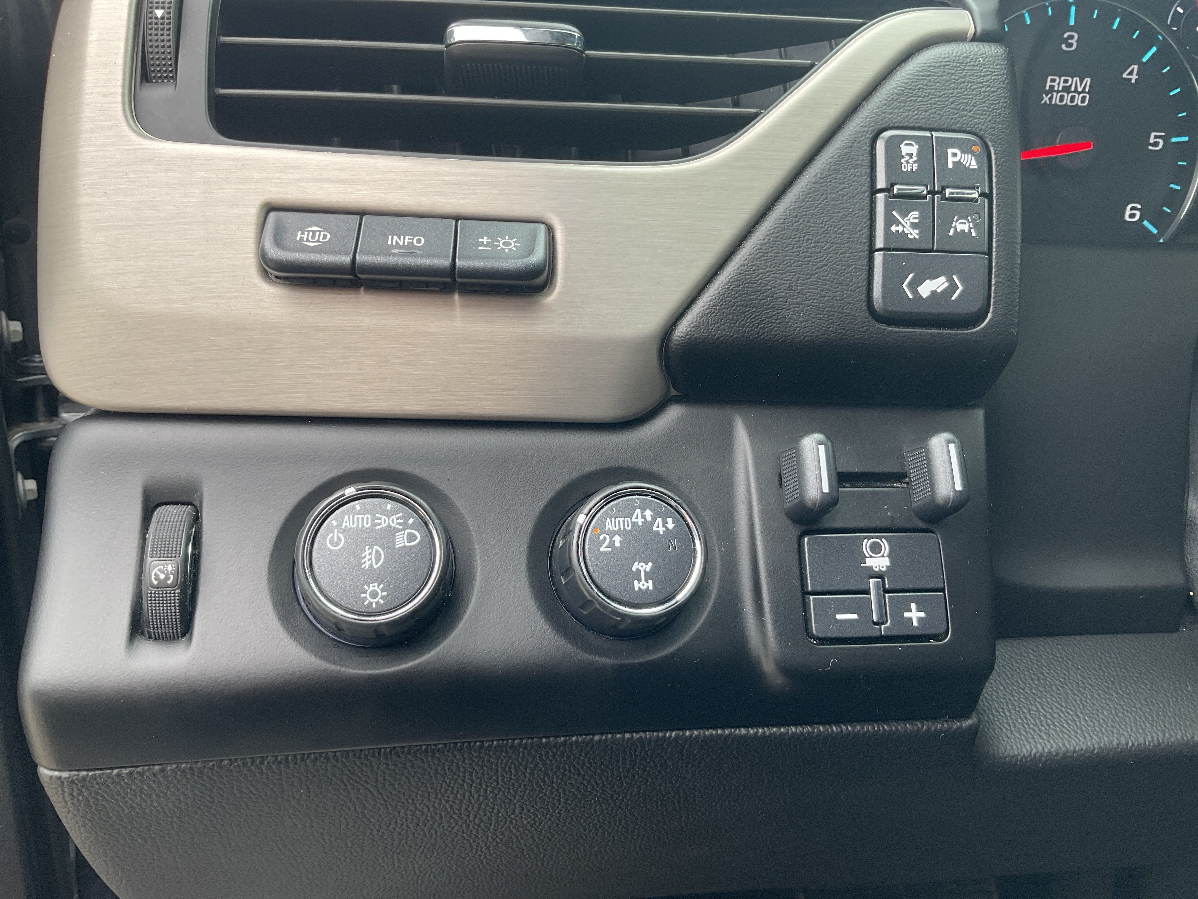 2020 GMC Yukon XL Denali