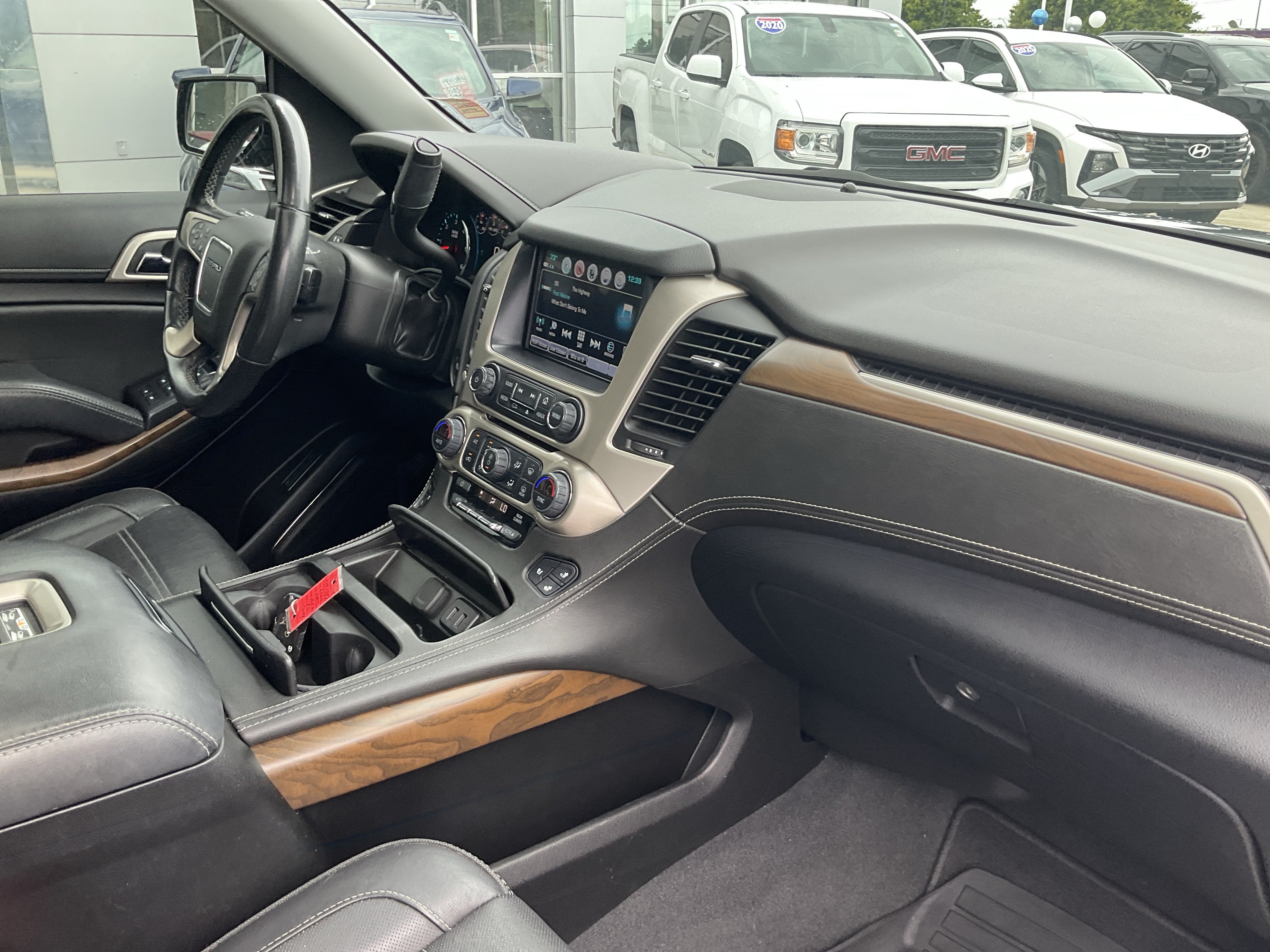 2020 GMC Yukon XL Denali