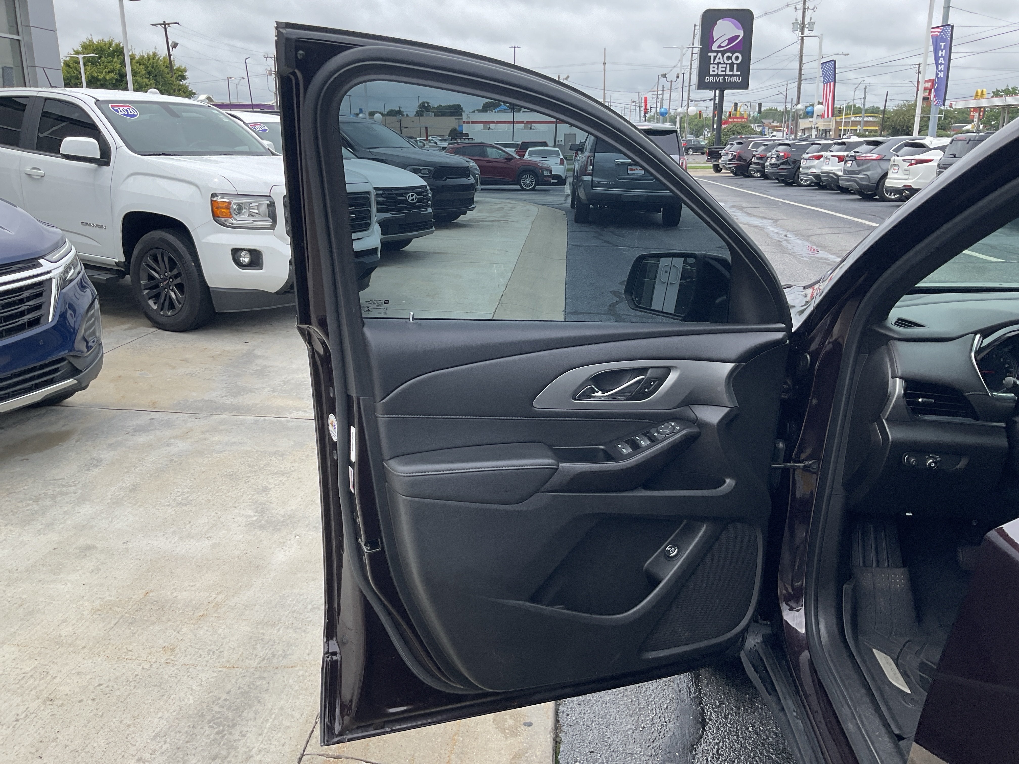 2023 Chevrolet Traverse LT 1LT