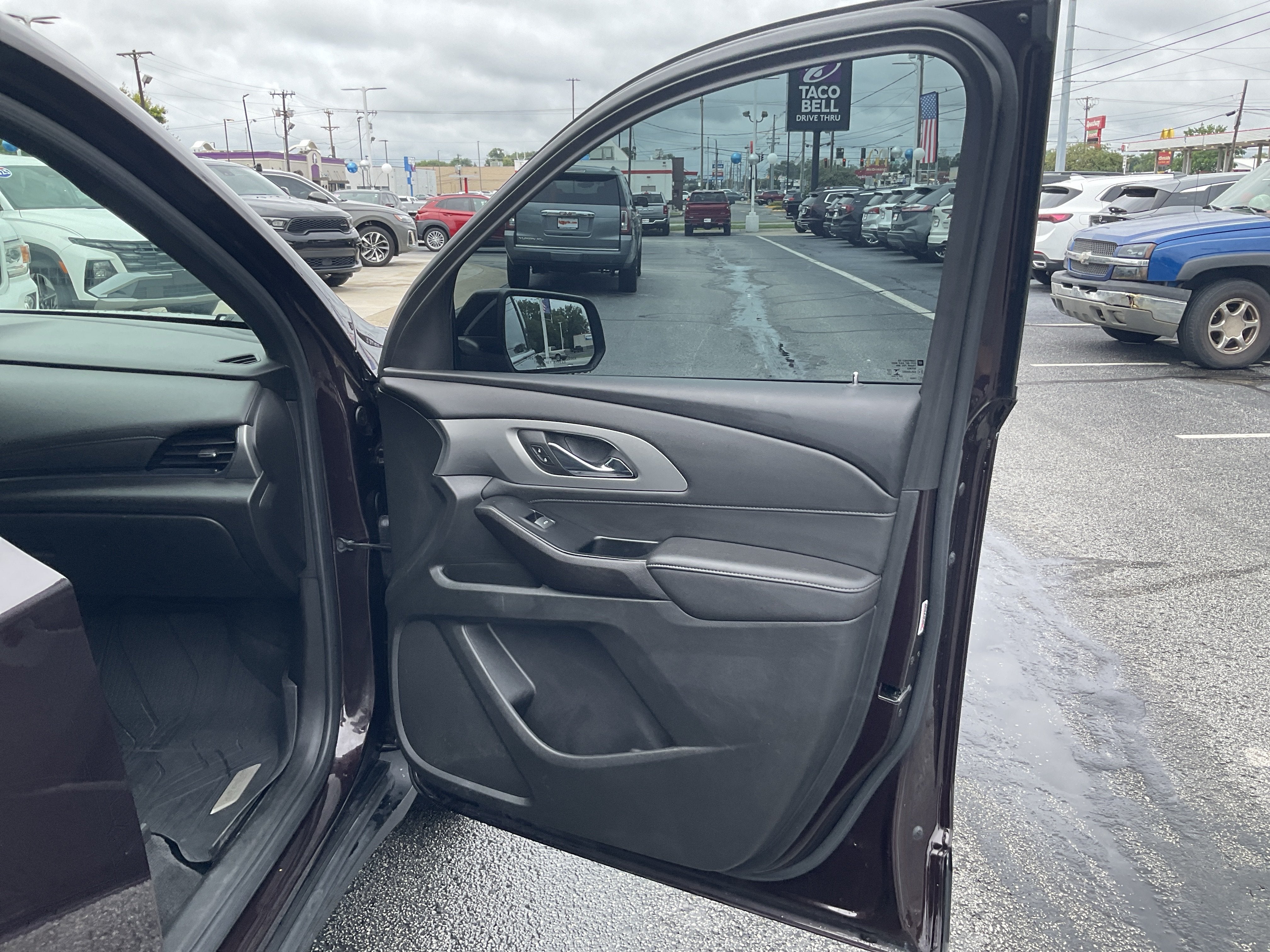 2023 Chevrolet Traverse LT 1LT