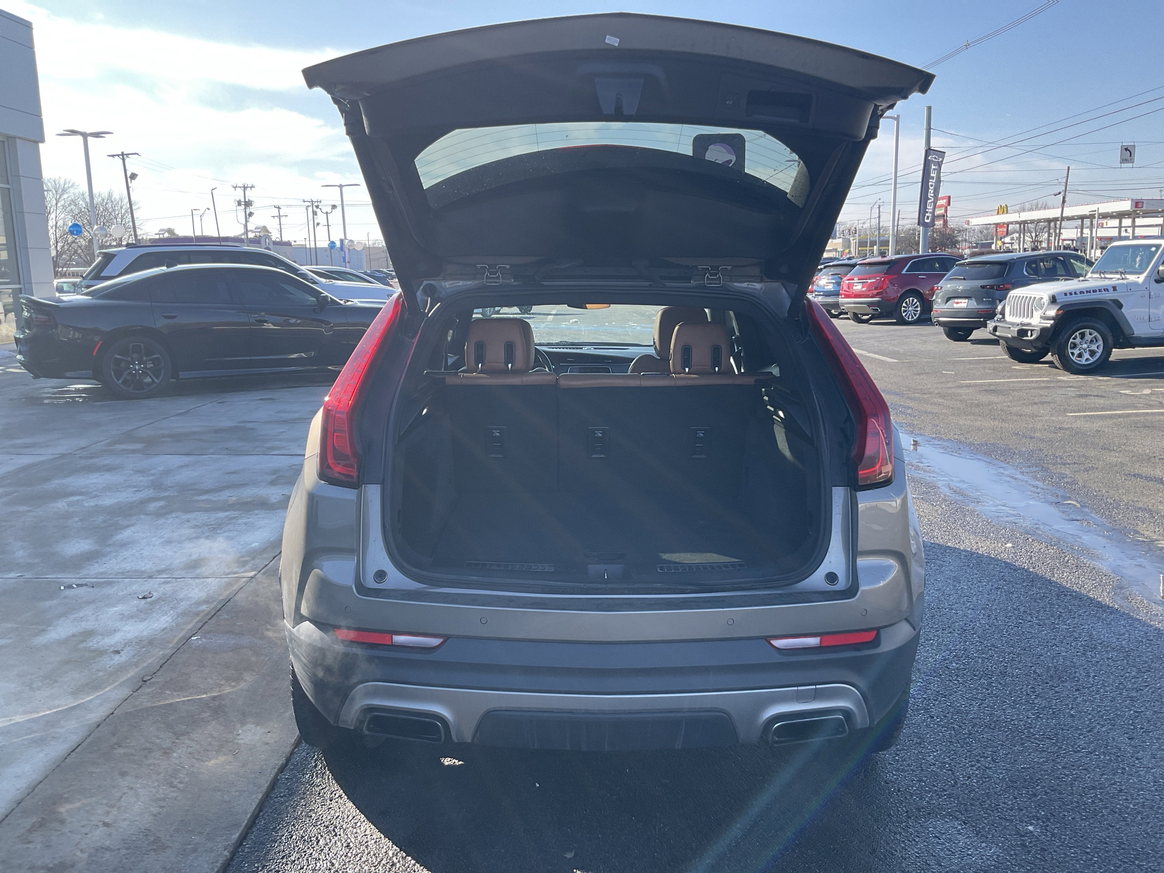 2020 Cadillac XT4 Premium Luxury