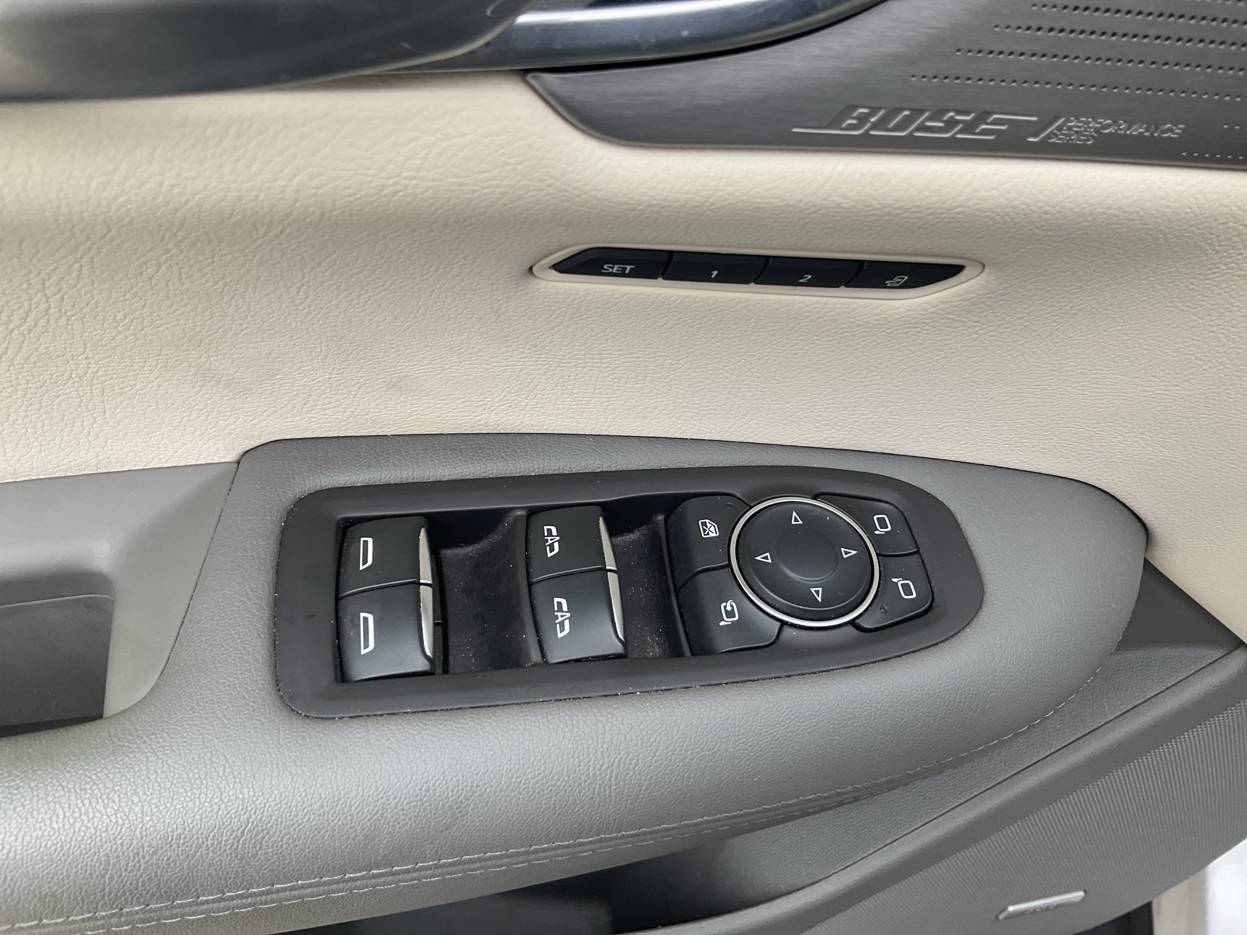 2020 Cadillac XT5 Premium Luxury