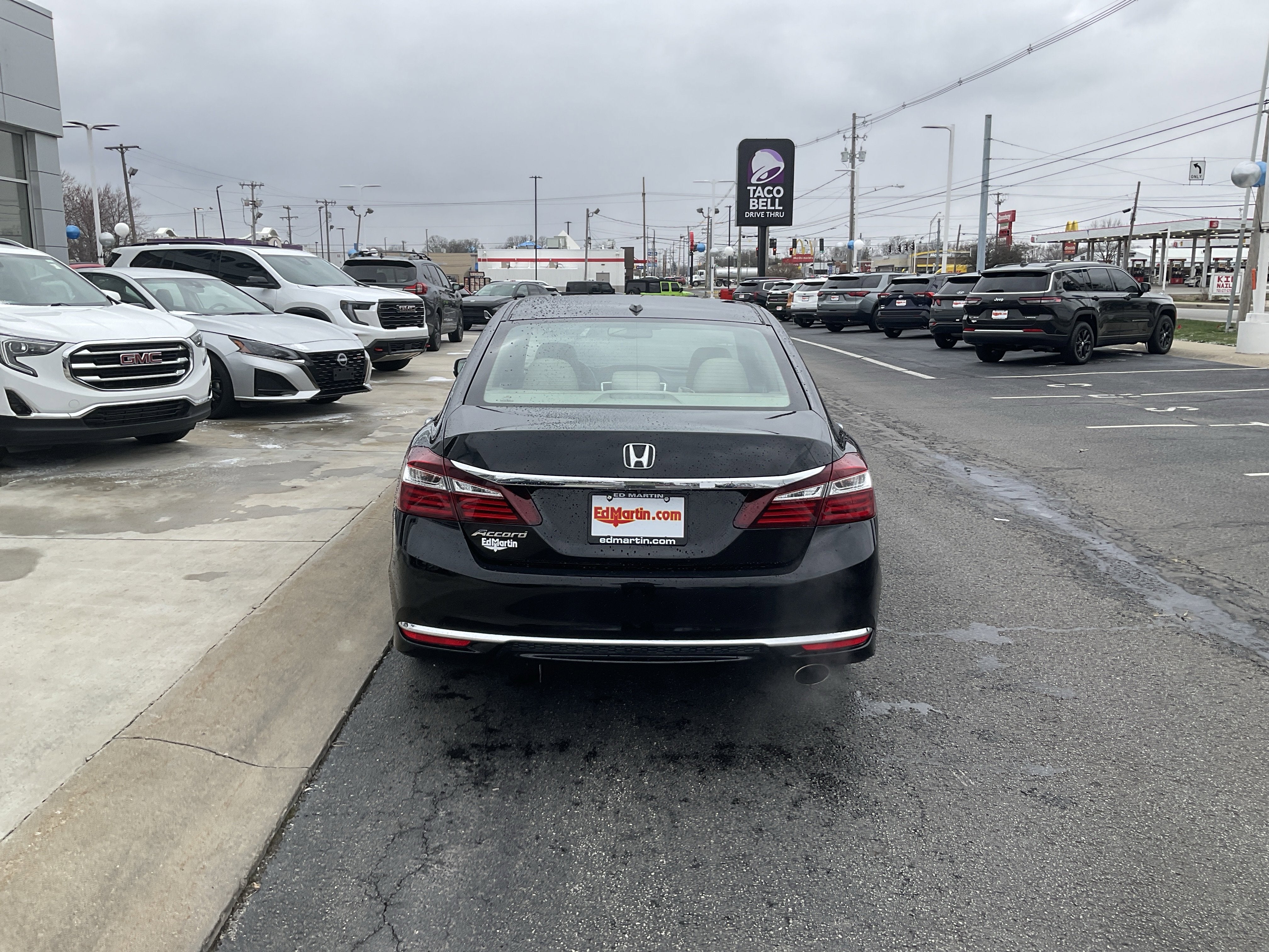 2017 Honda Accord EX-L w/Navigation and Honda Sensing