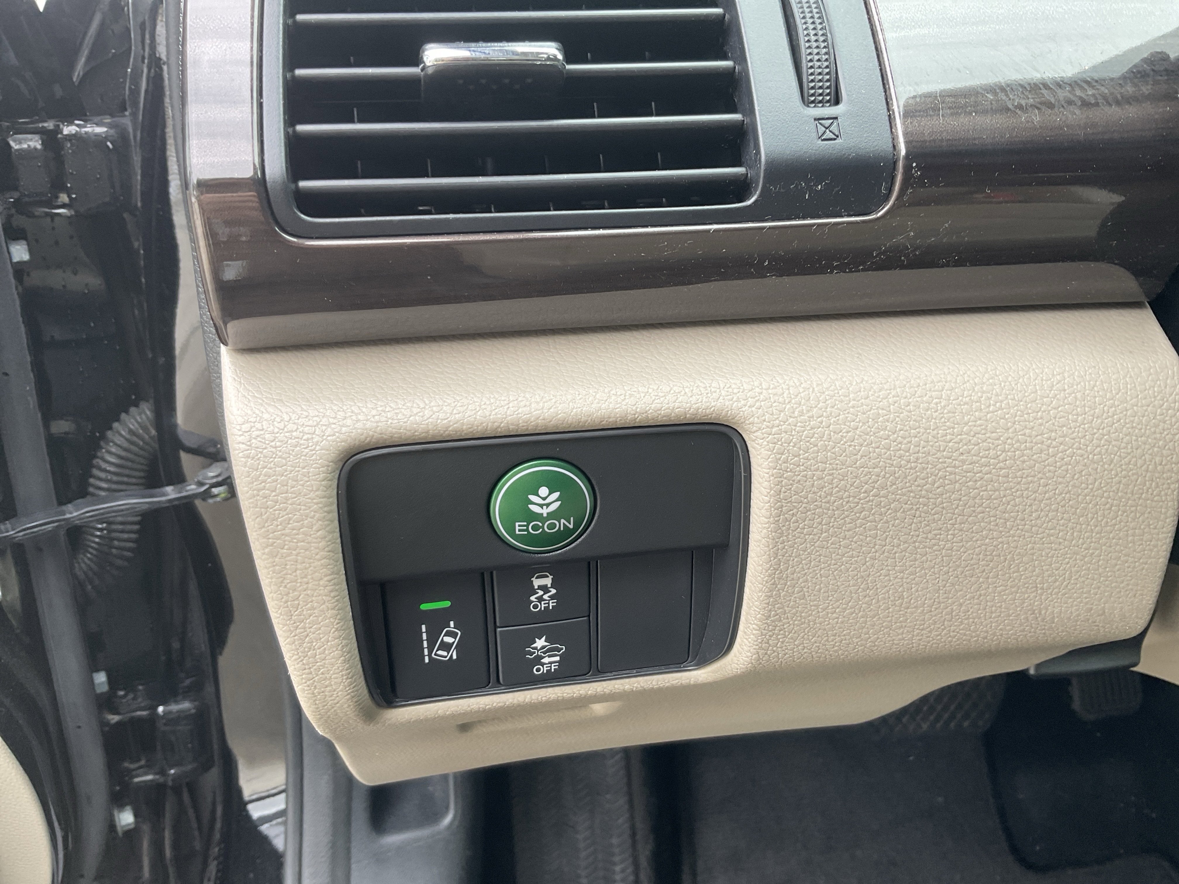 2017 Honda Accord EX-L w/Navigation and Honda Sensing