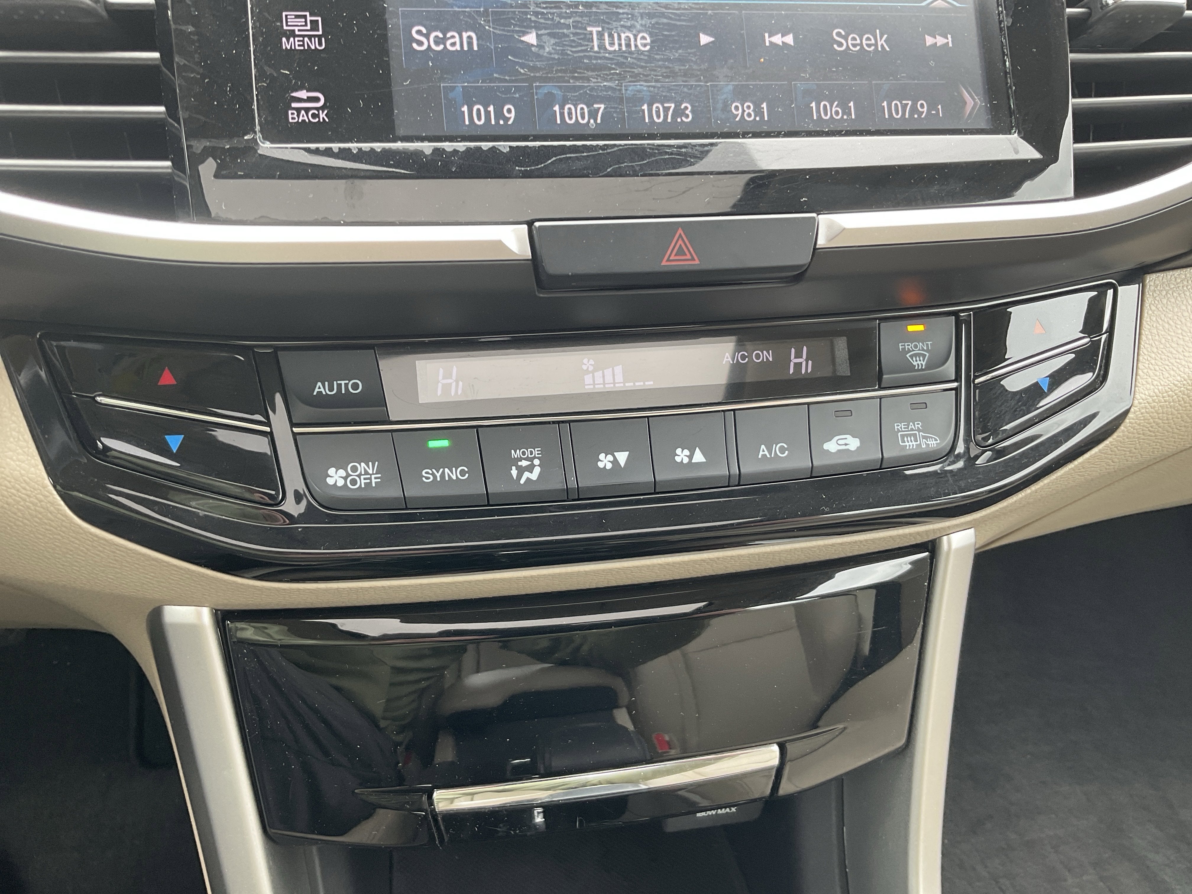 2017 Honda Accord EX-L w/Navigation and Honda Sensing