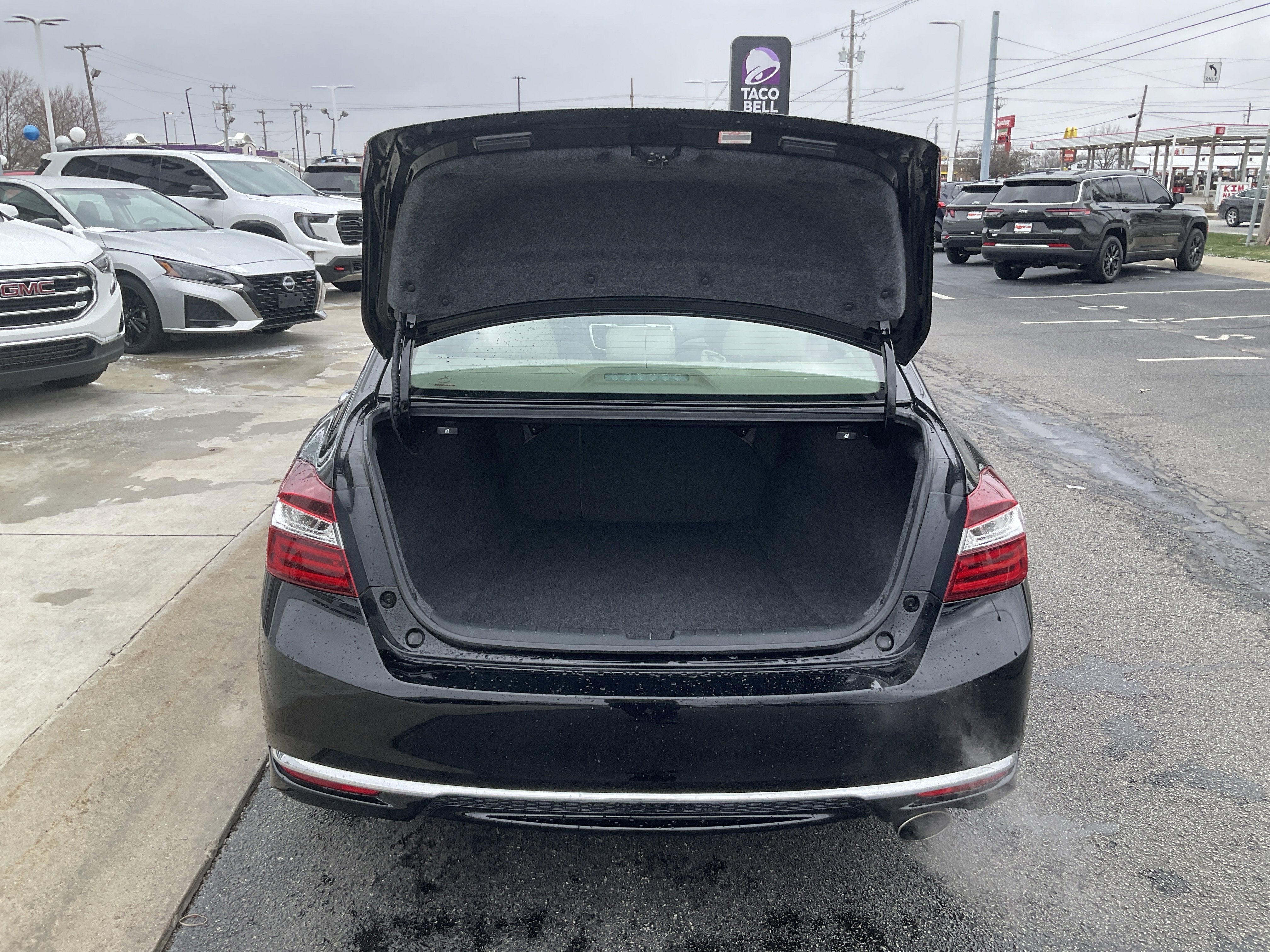 2017 Honda Accord EX-L w/Navigation and Honda Sensing